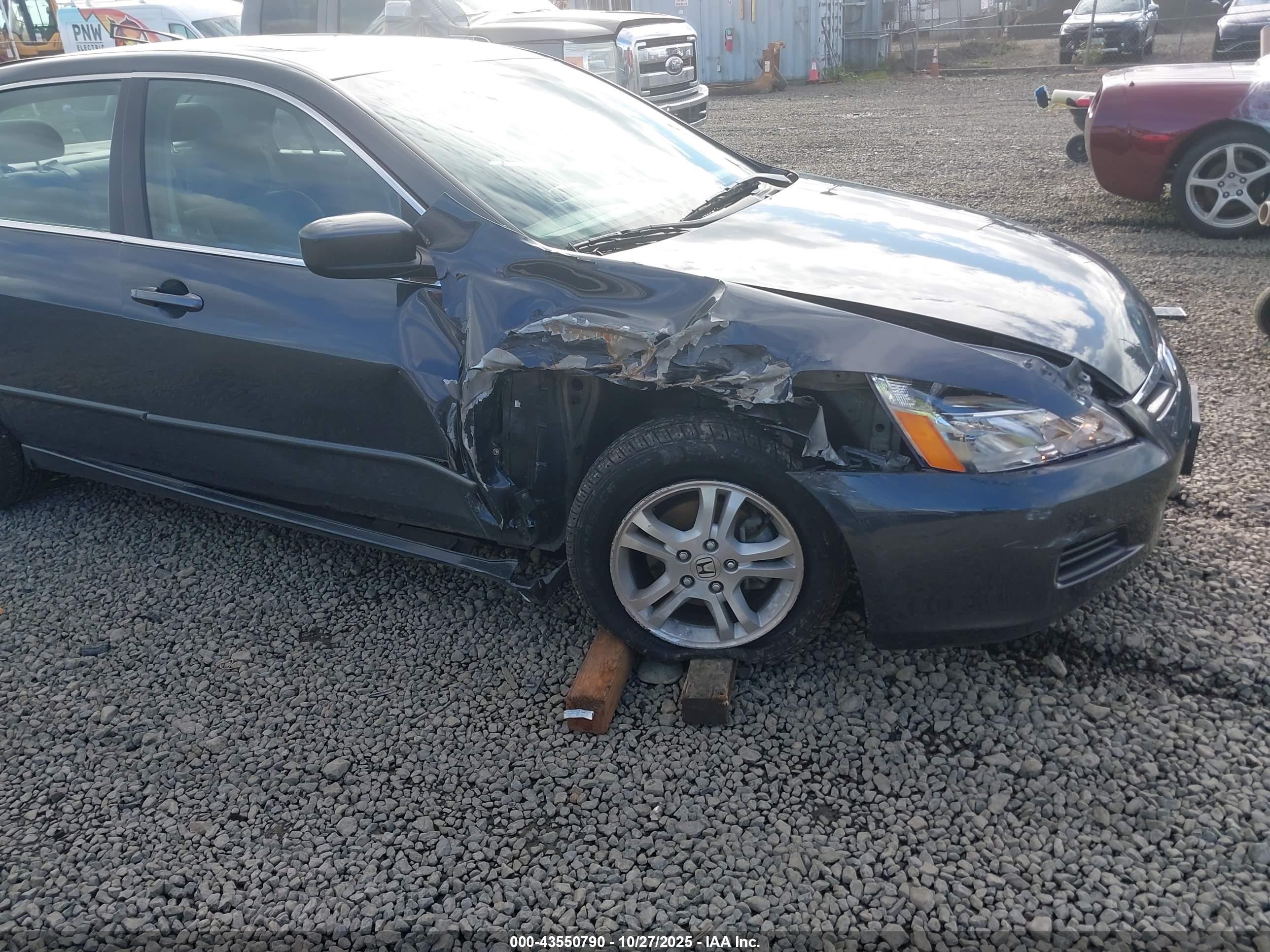 HONDA ACCORD image 6