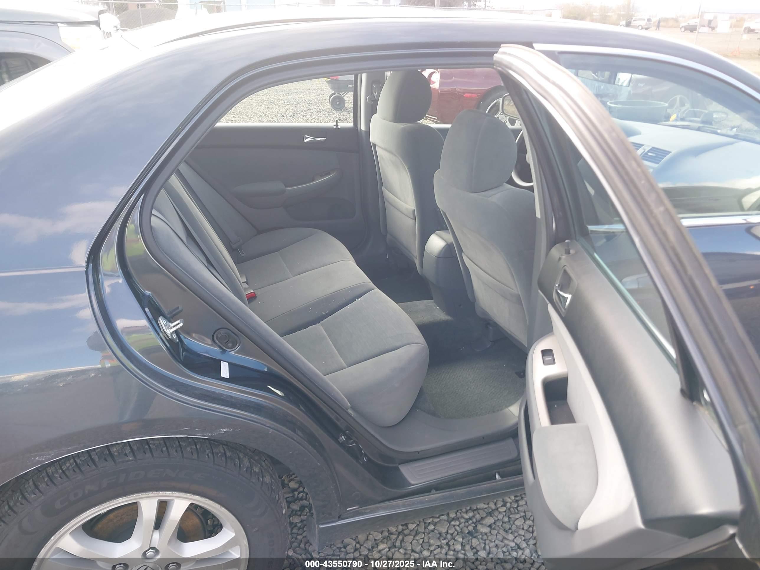 HONDA ACCORD image 8