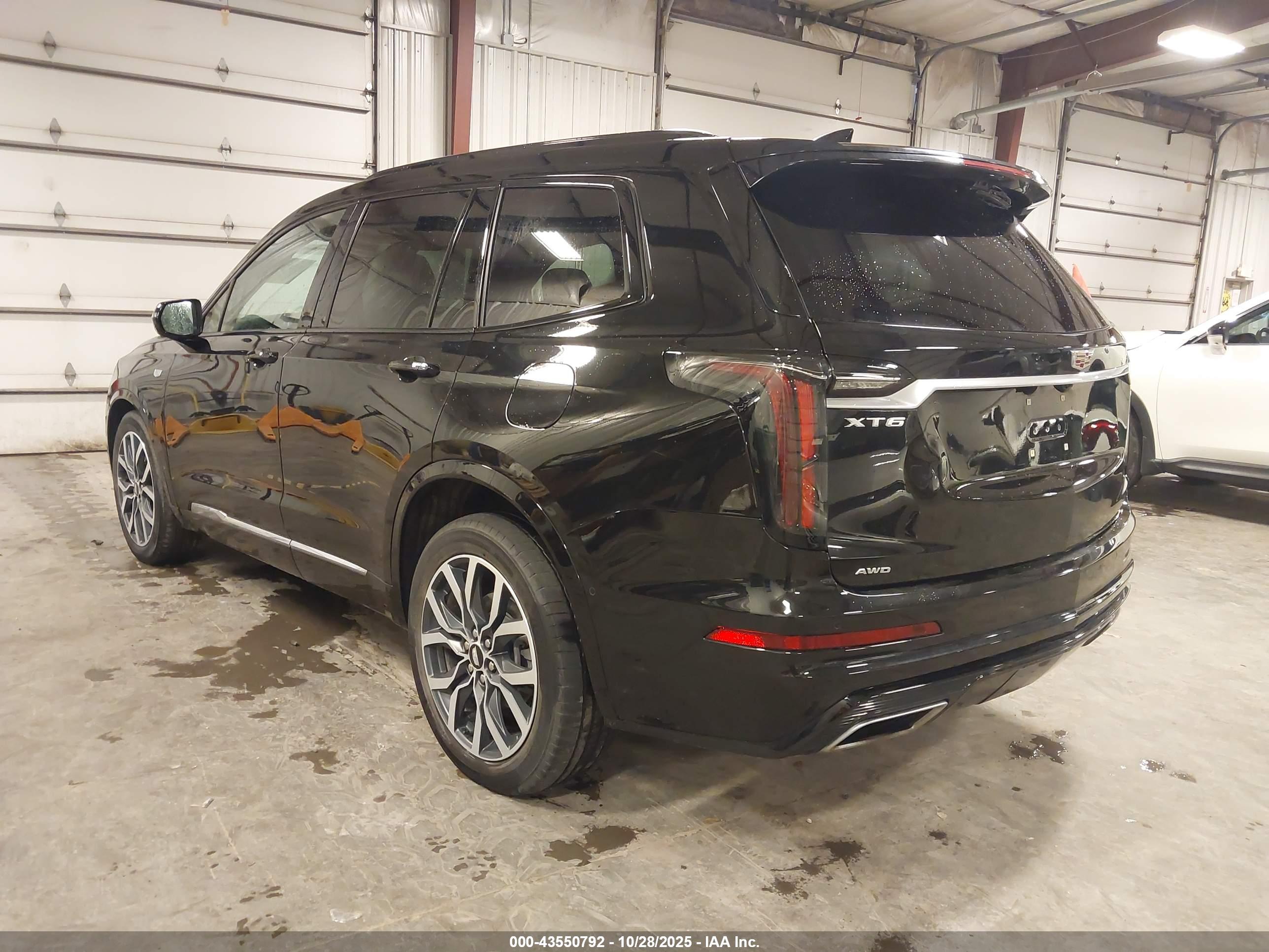 CADILLAC XT6 image 3