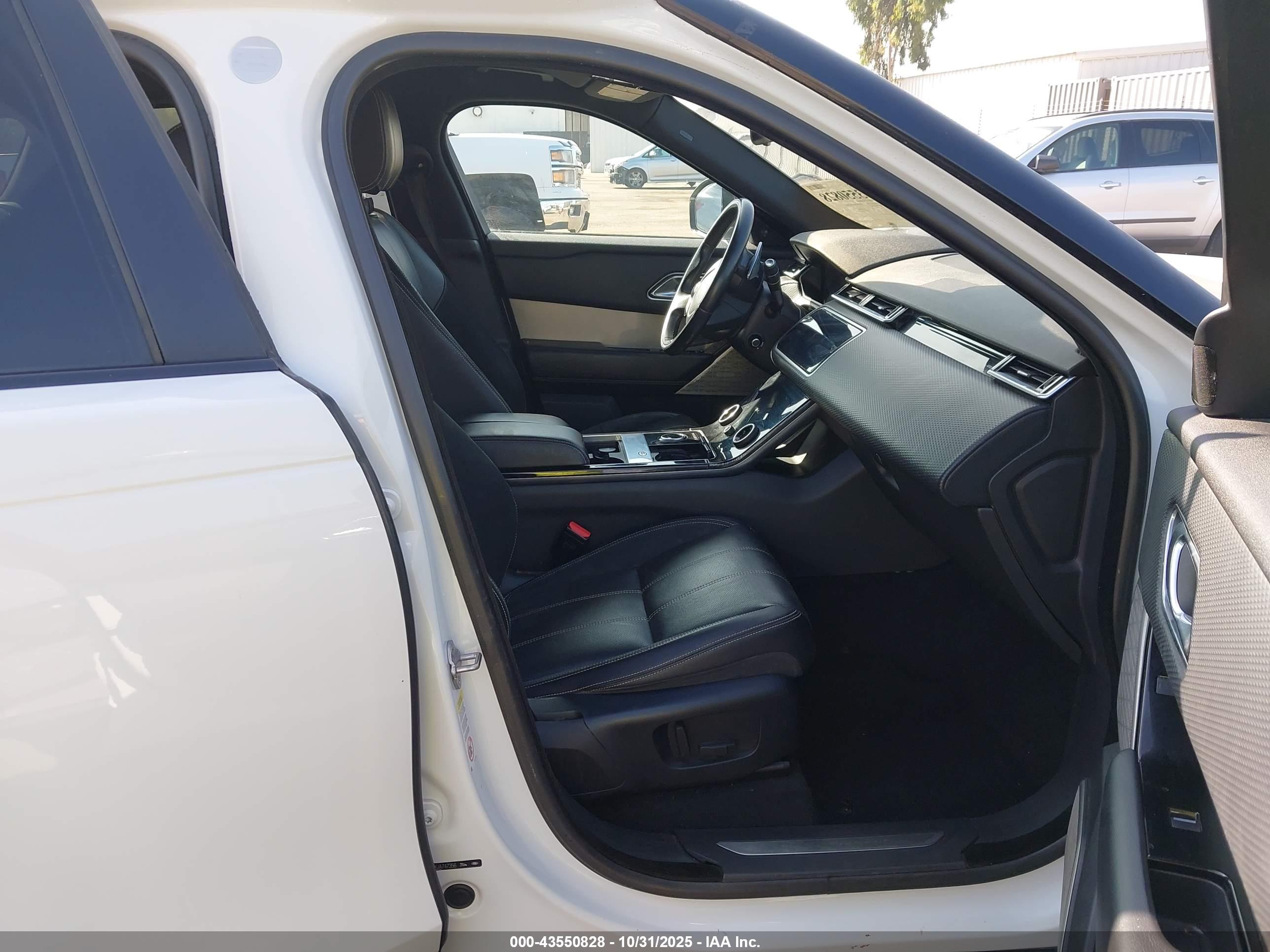 LAND ROVER image 5