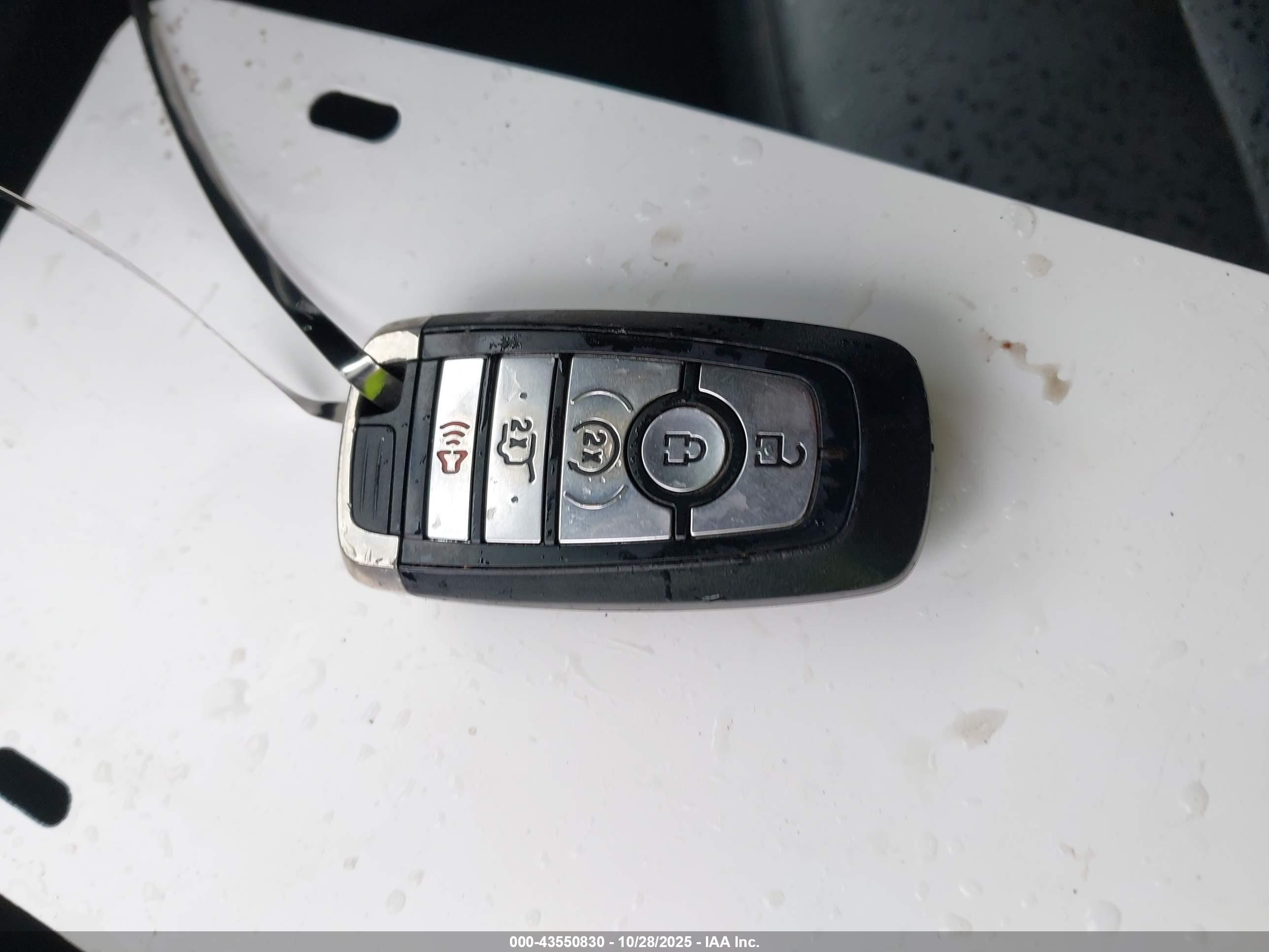 FORD EXPLORER image 11