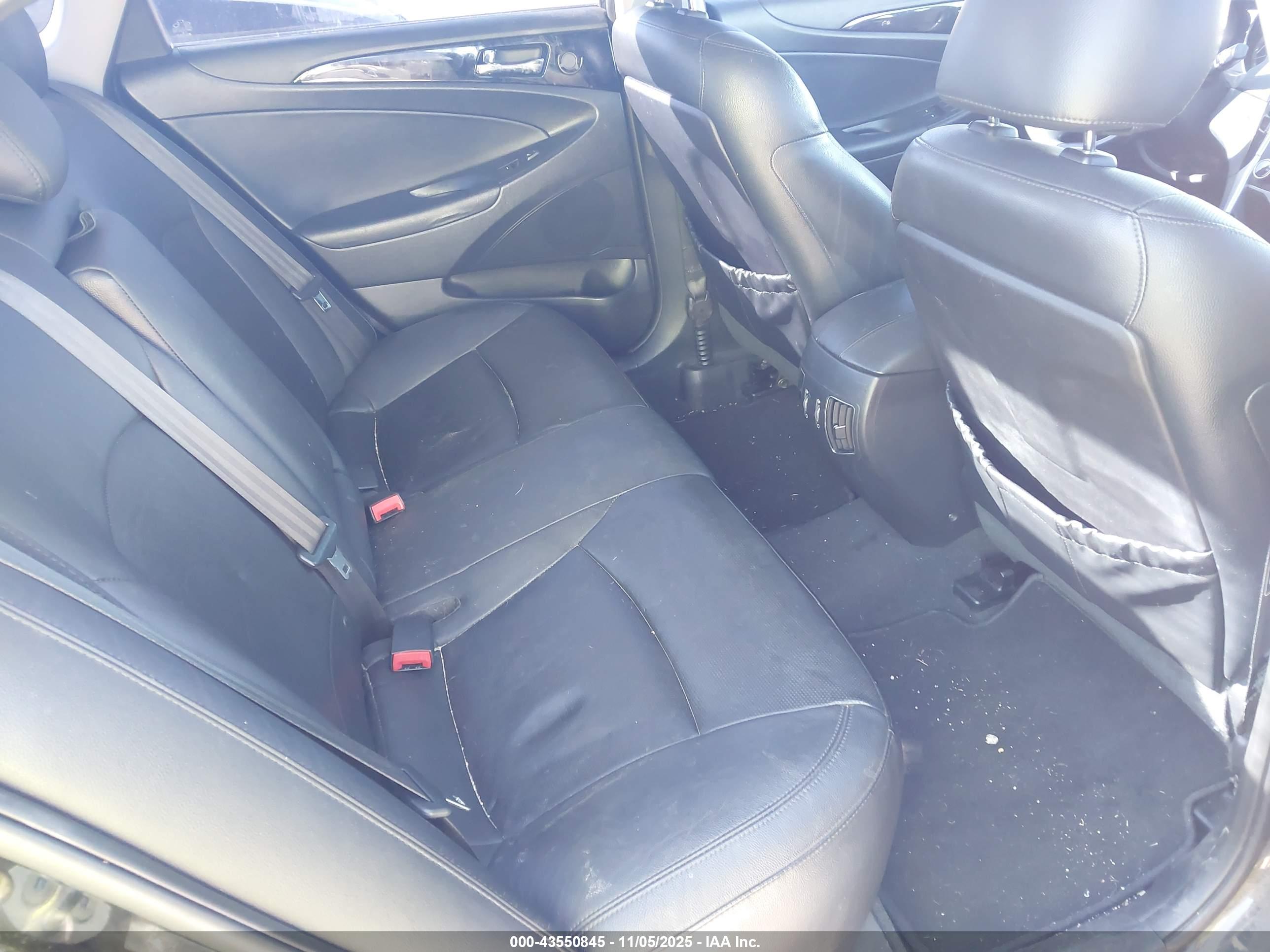 HYUNDAI SONATA image 8