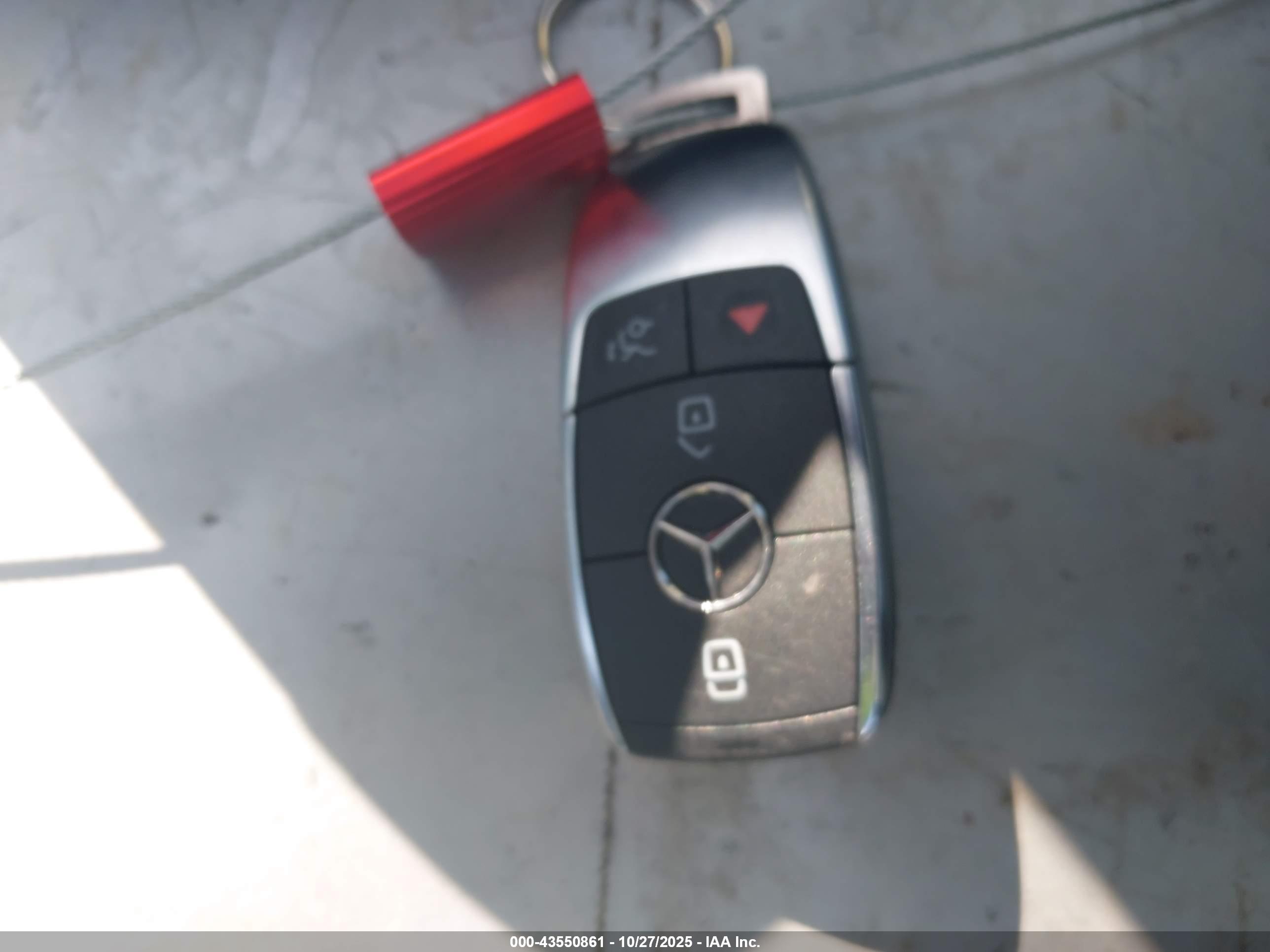 MERCEDES-BENZ CLA image 11