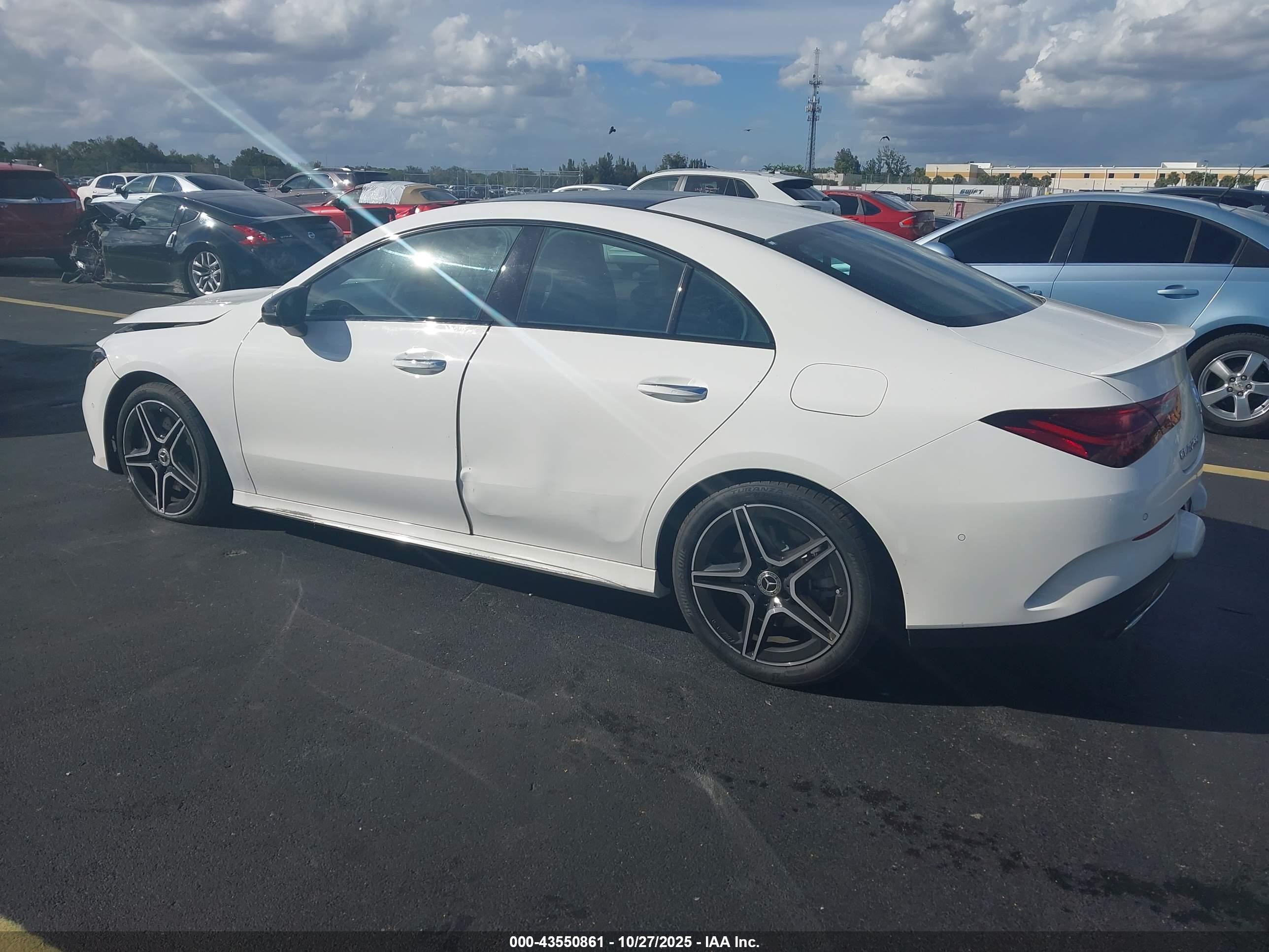 MERCEDES-BENZ CLA image 3