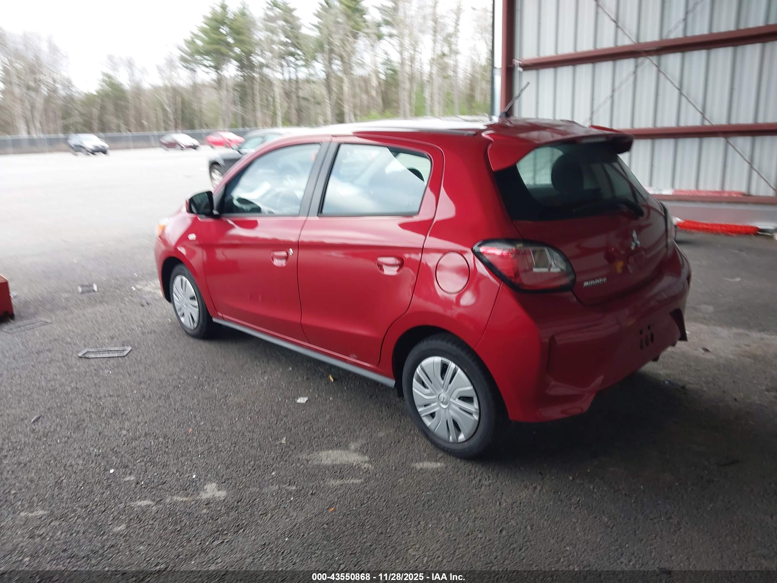 MITSUBISHI MIRAGE image 3
