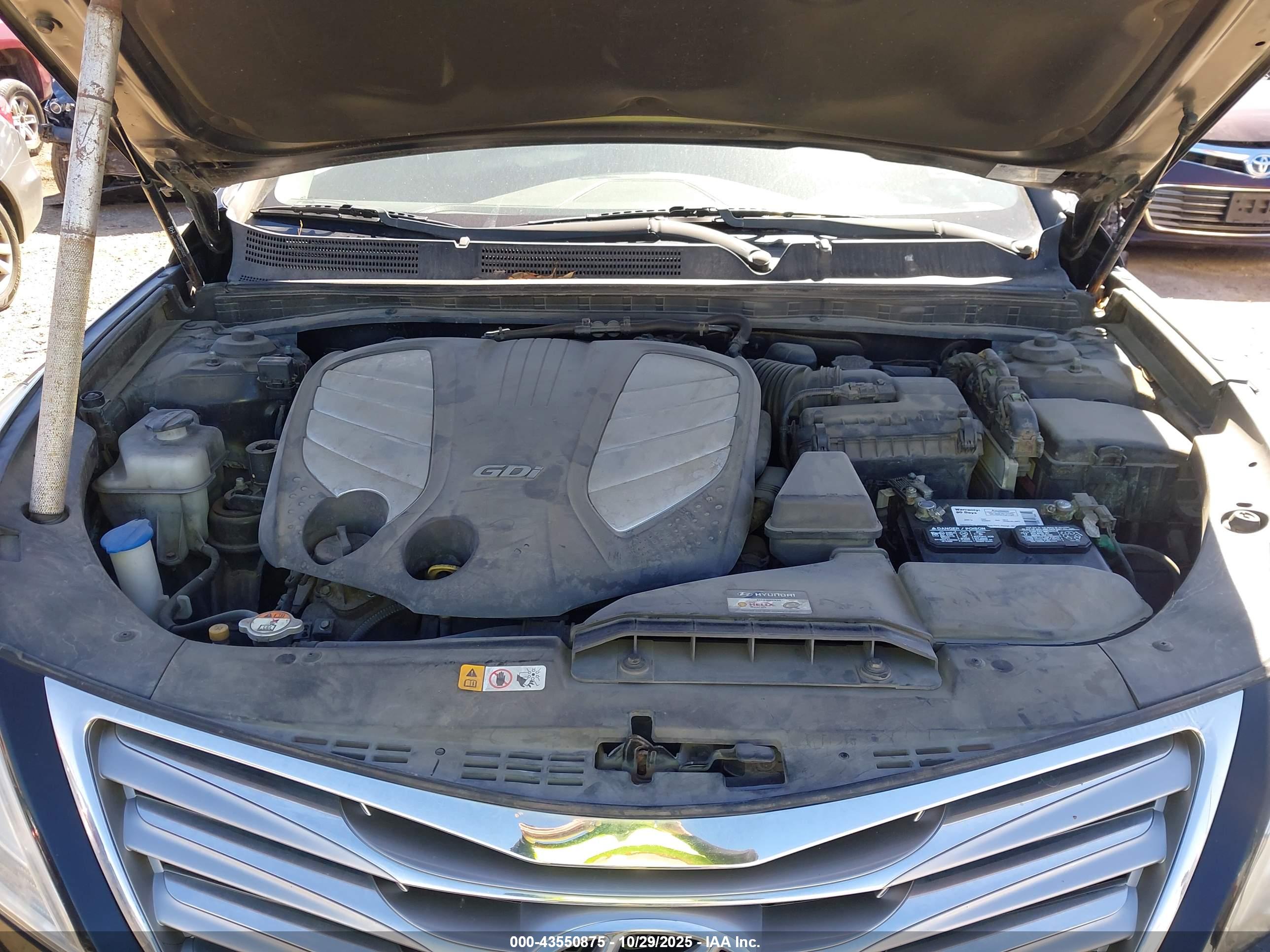 HYUNDAI AZERA image 10