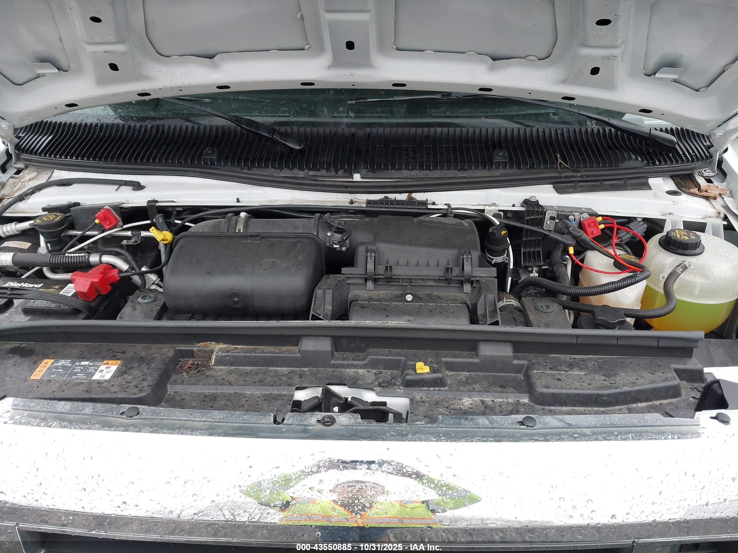 FORD E-450 image 10