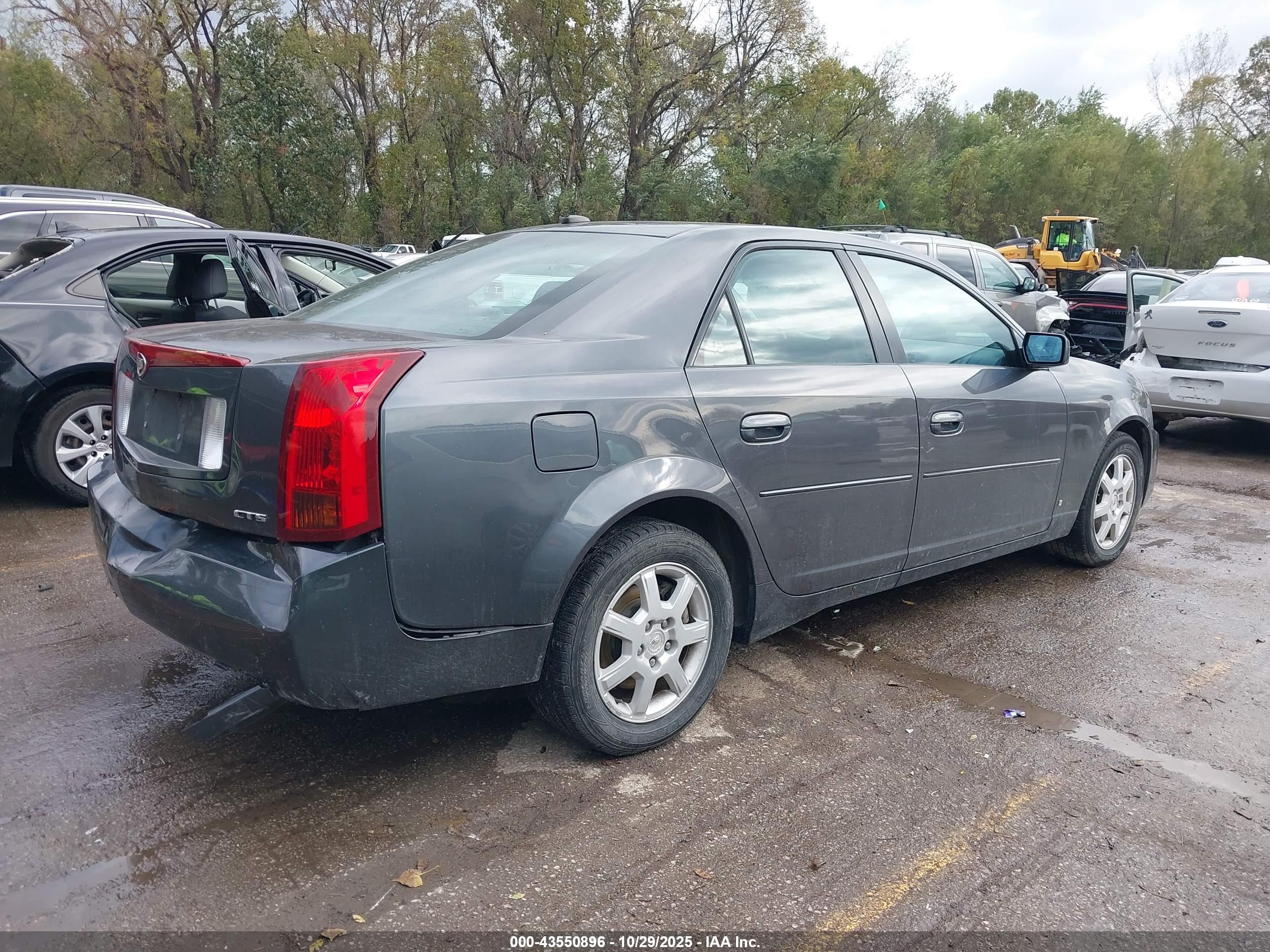 CADILLAC CTS image 4