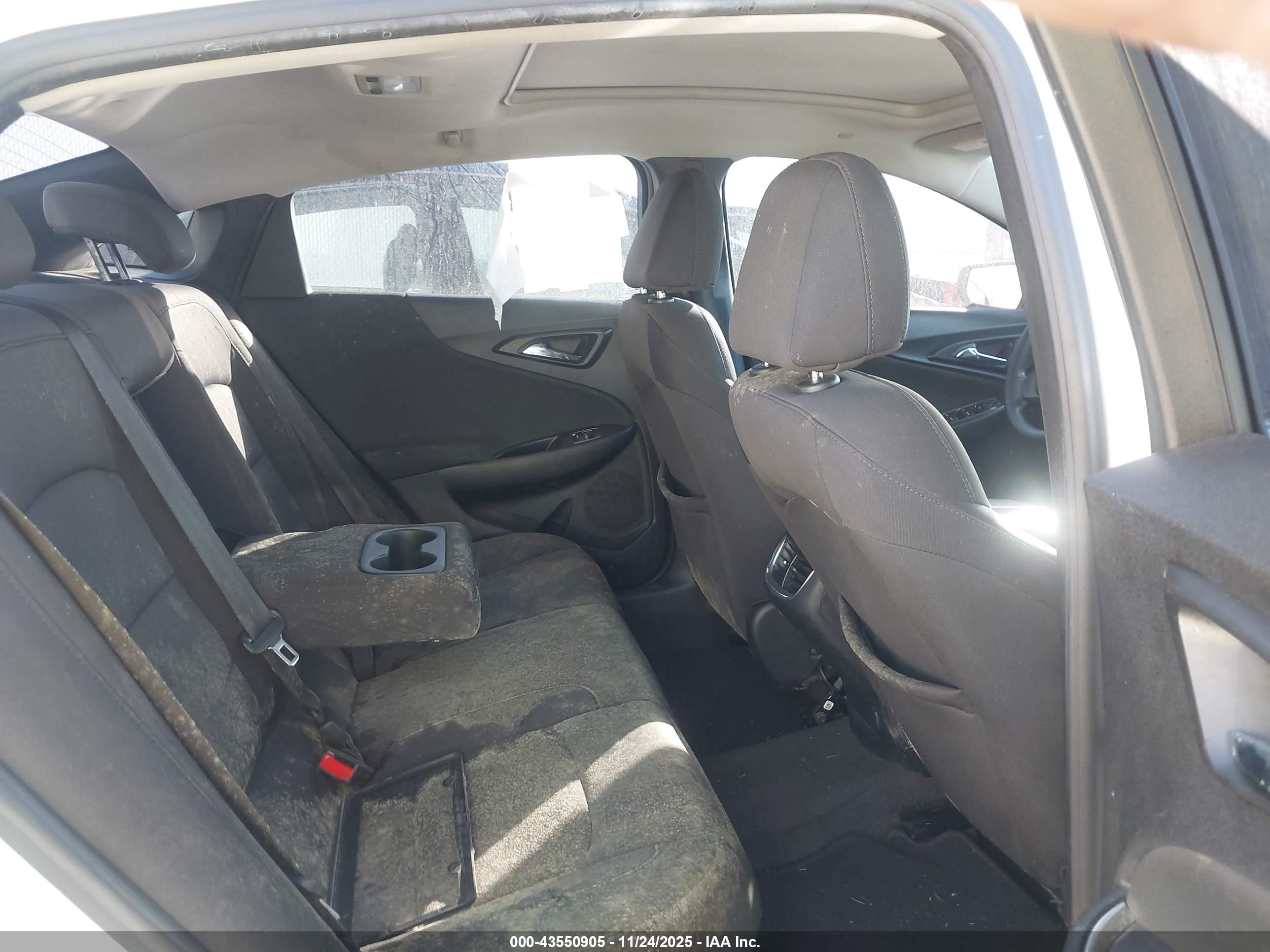 CHEVROLET MALIBU image 8