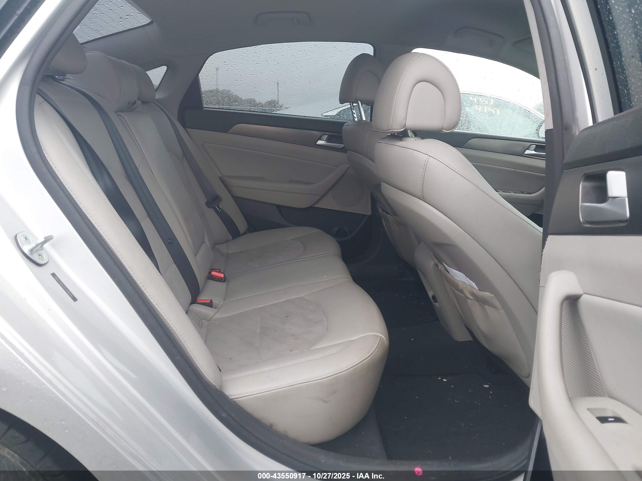 HYUNDAI SONATA image 8