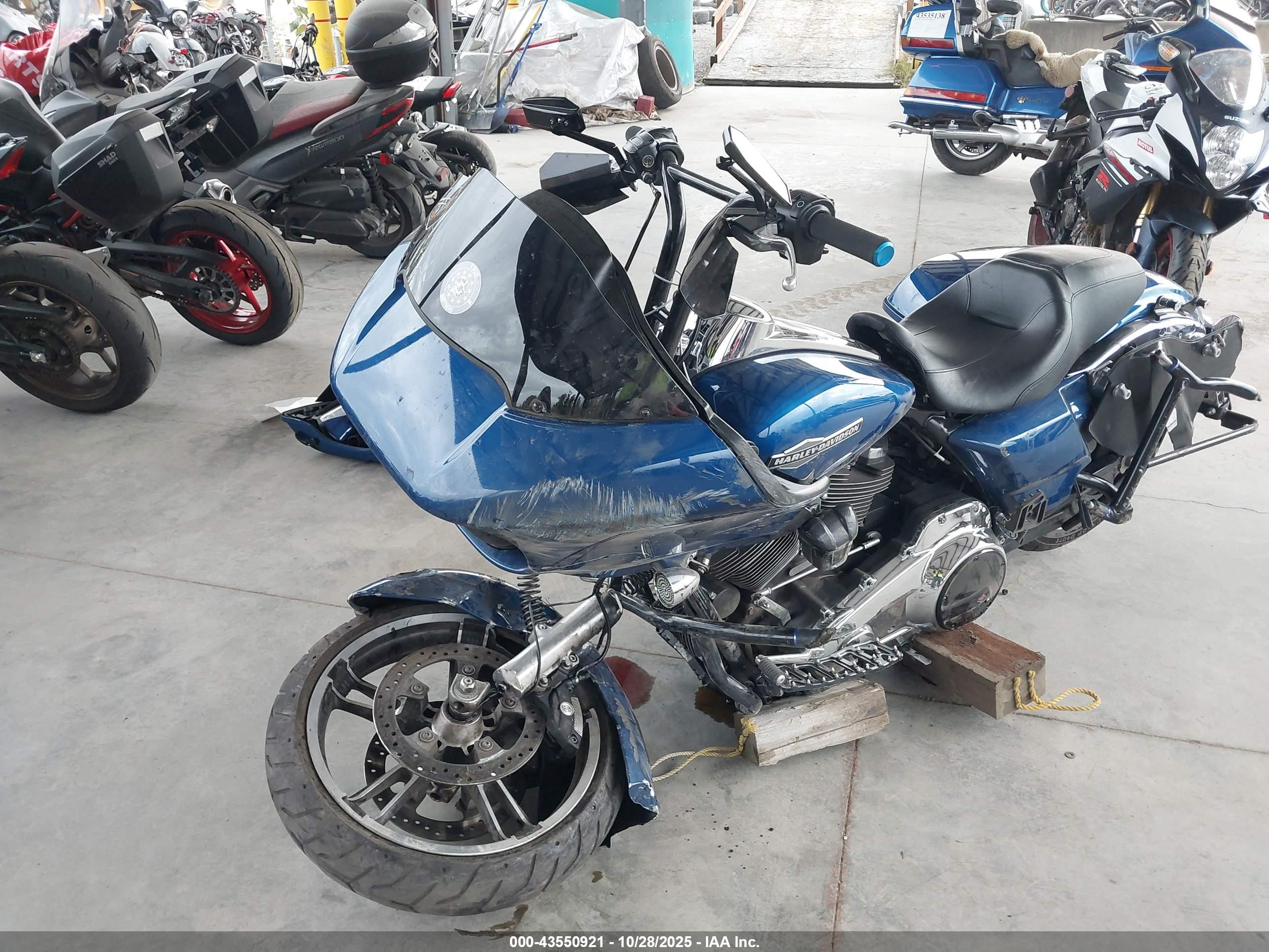 HARLEY-DAVIDSON FLTRX image 2