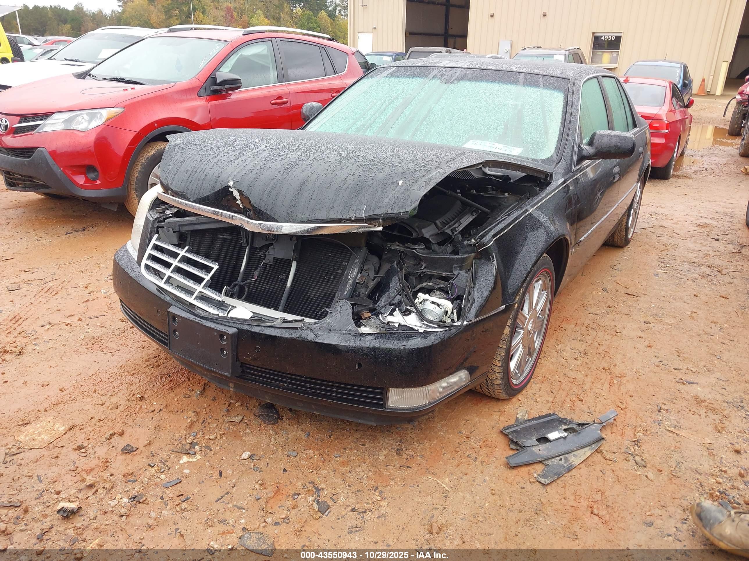 CADILLAC DTS image 2