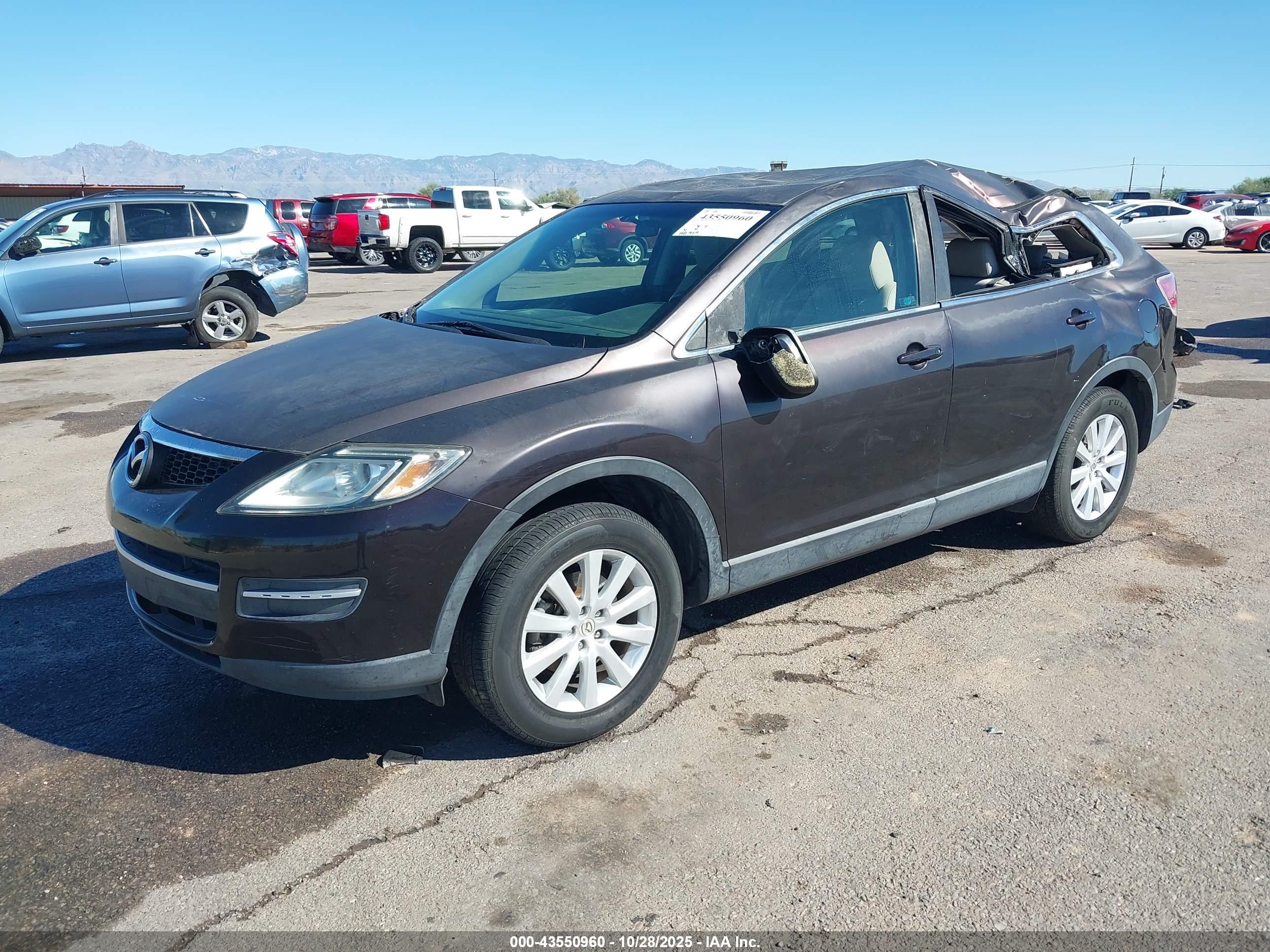 MAZDA CX-9 image 2
