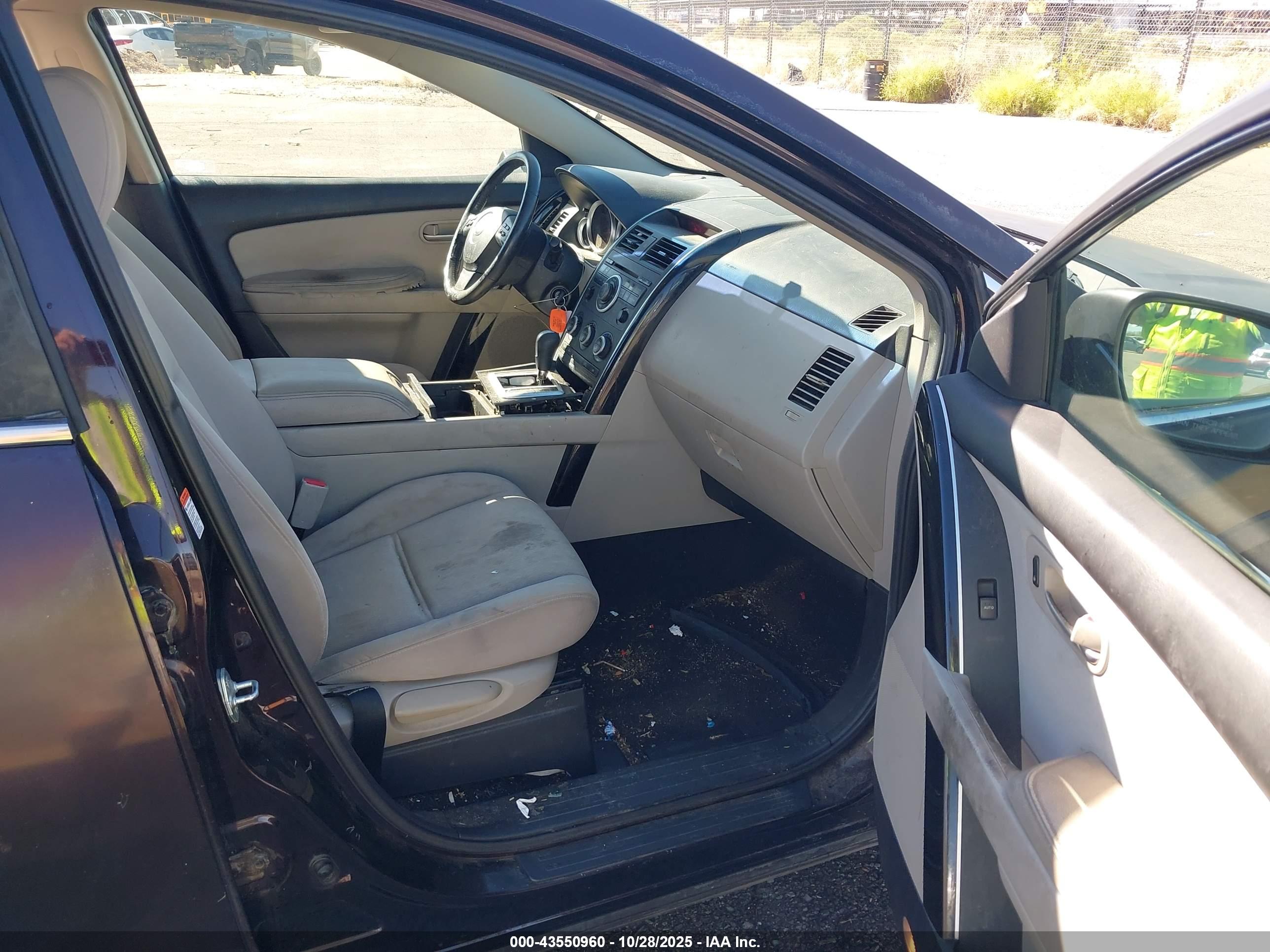 MAZDA CX-9 image 5