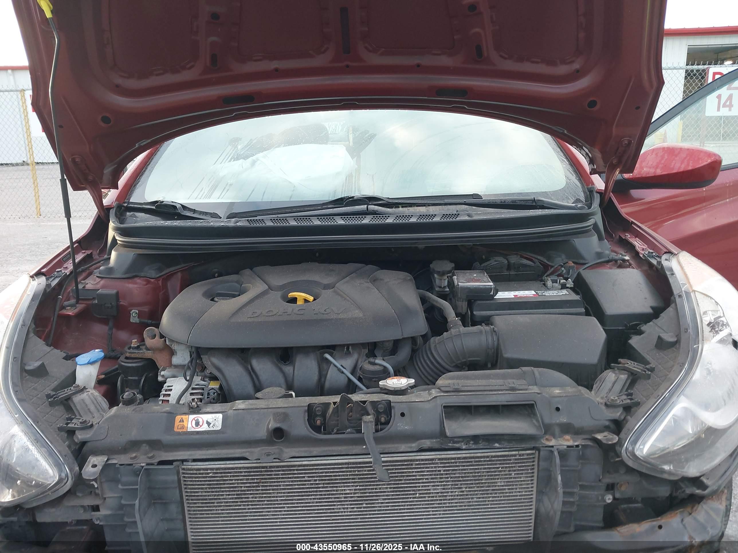 HYUNDAI ELANTRA image 10