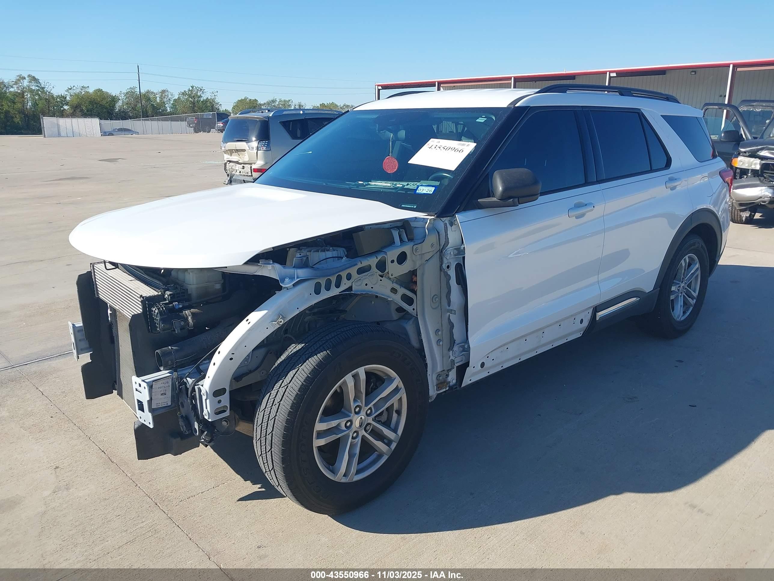FORD EXPLORER image 2