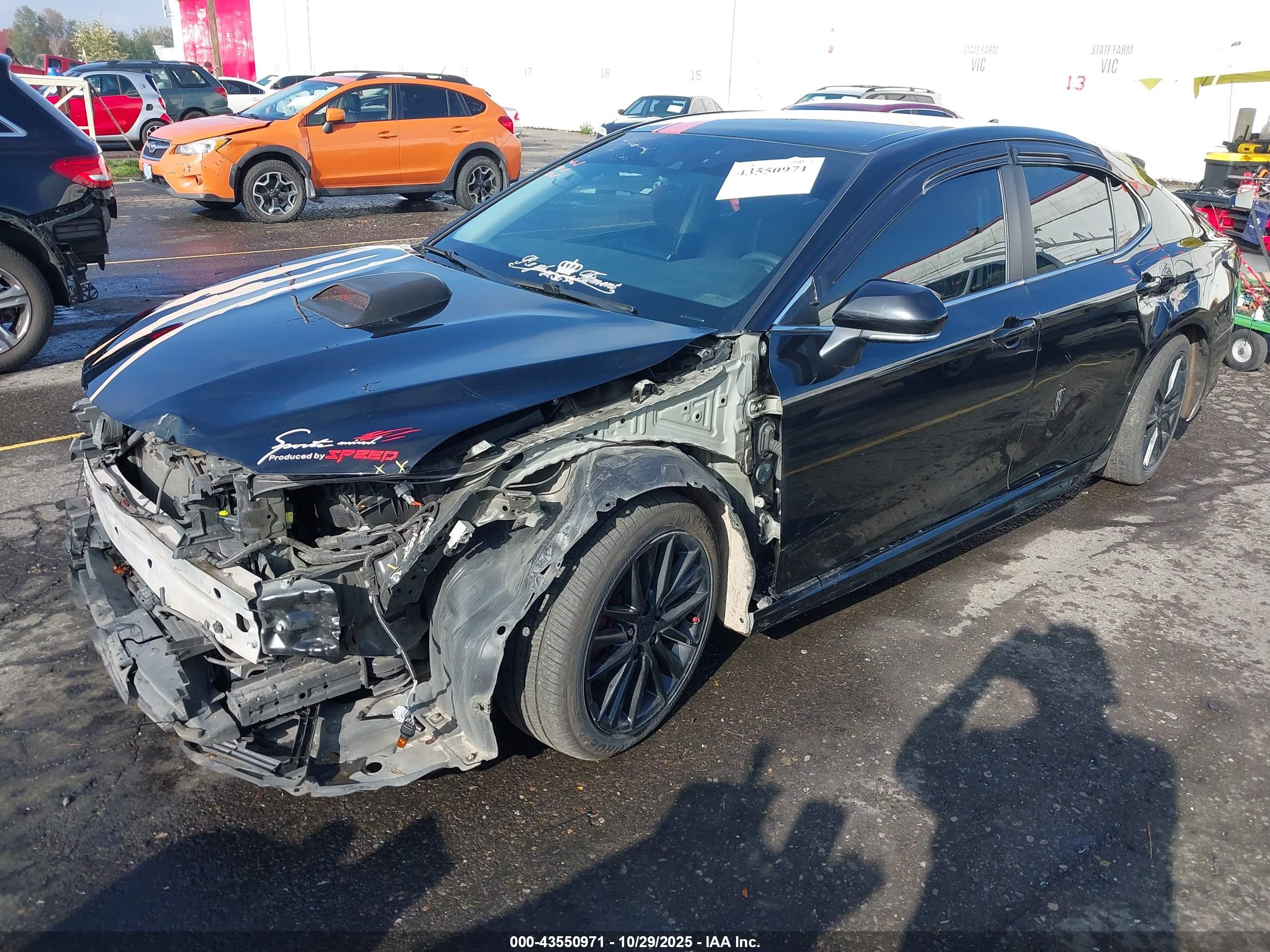 TOYOTA CAMRY image 2