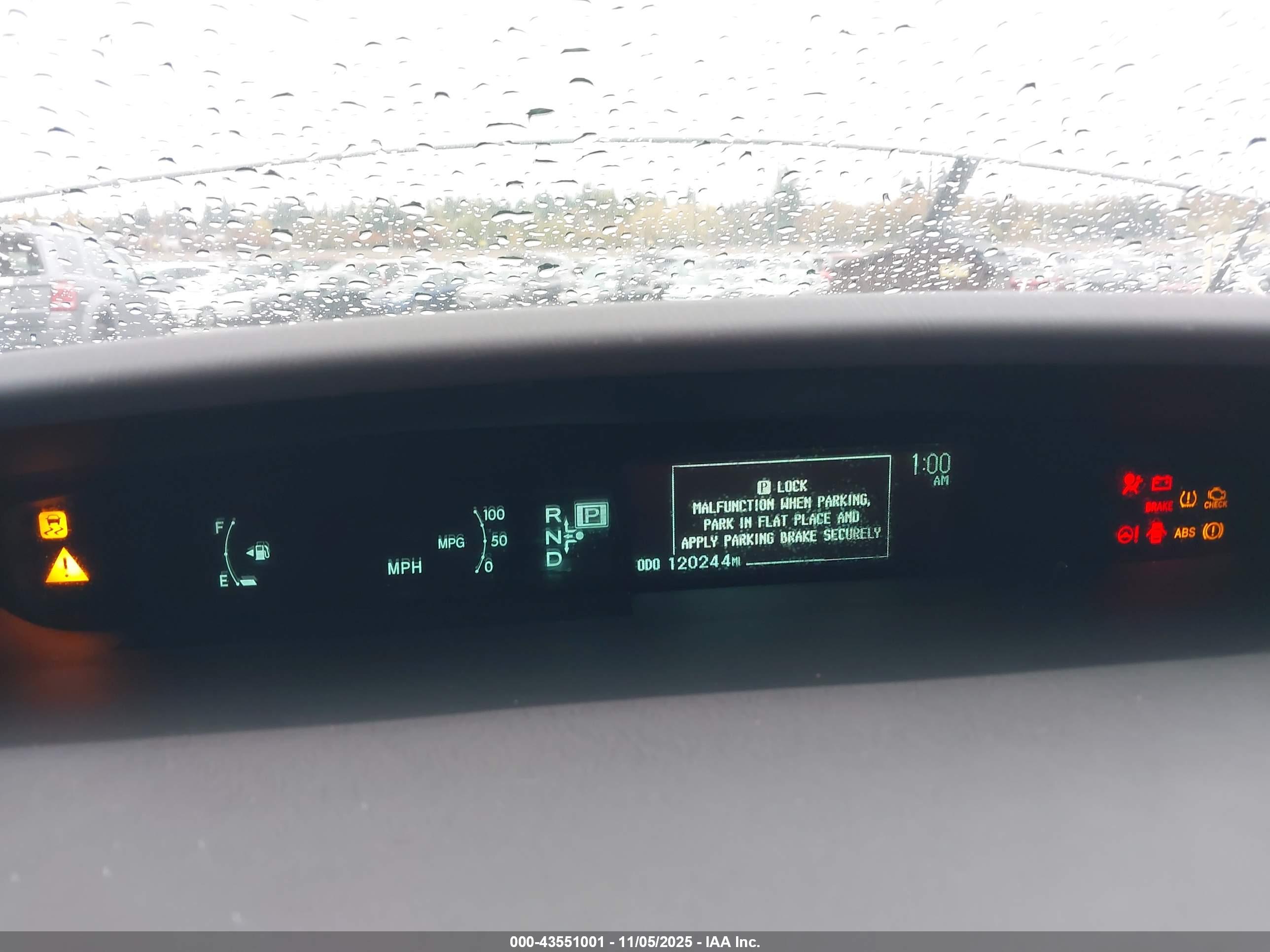 TOYOTA PRIUS image 7