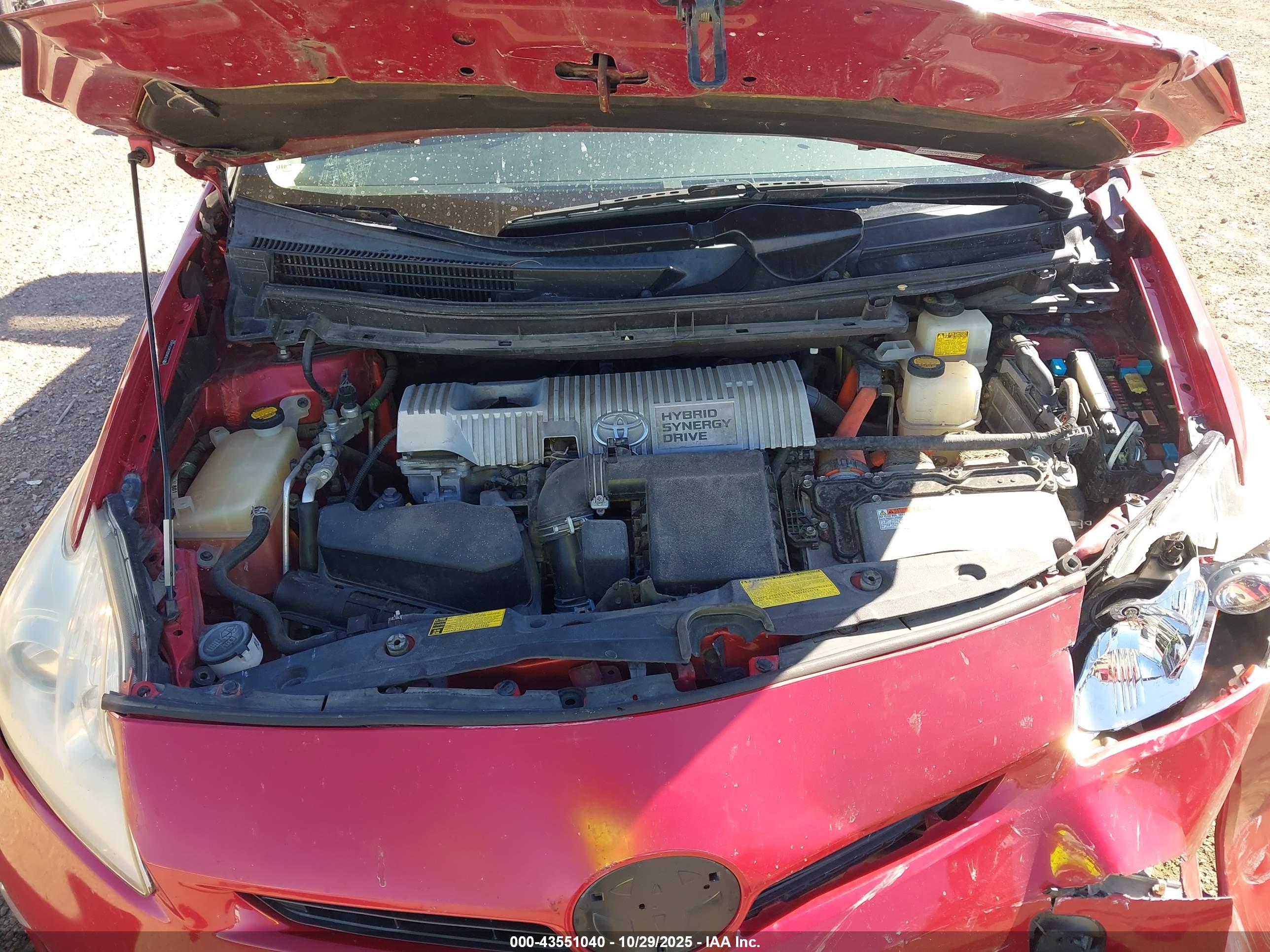 TOYOTA PRIUS image 10
