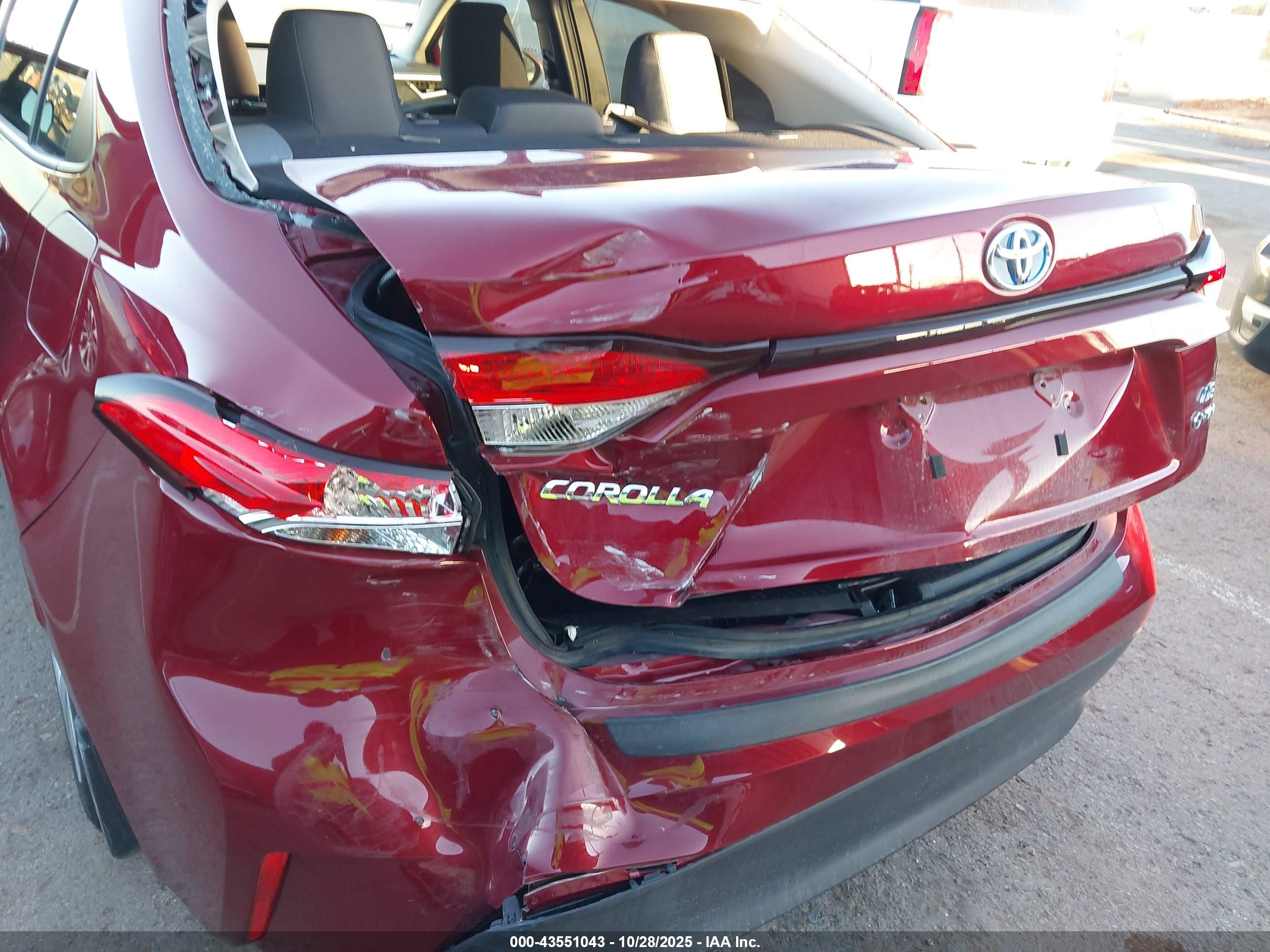 TOYOTA COROLLA image 6