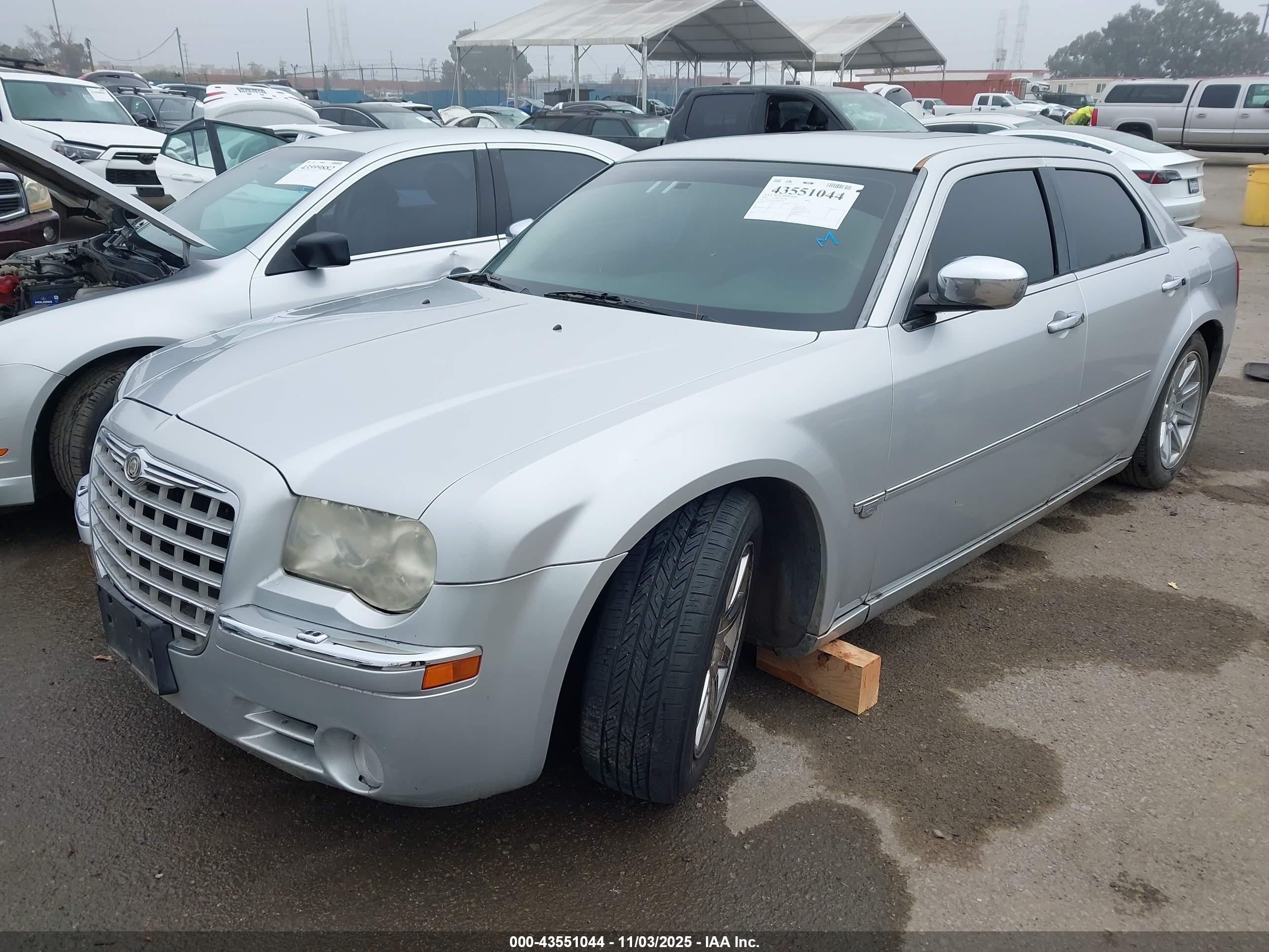 CHRYSLER 300C image 2
