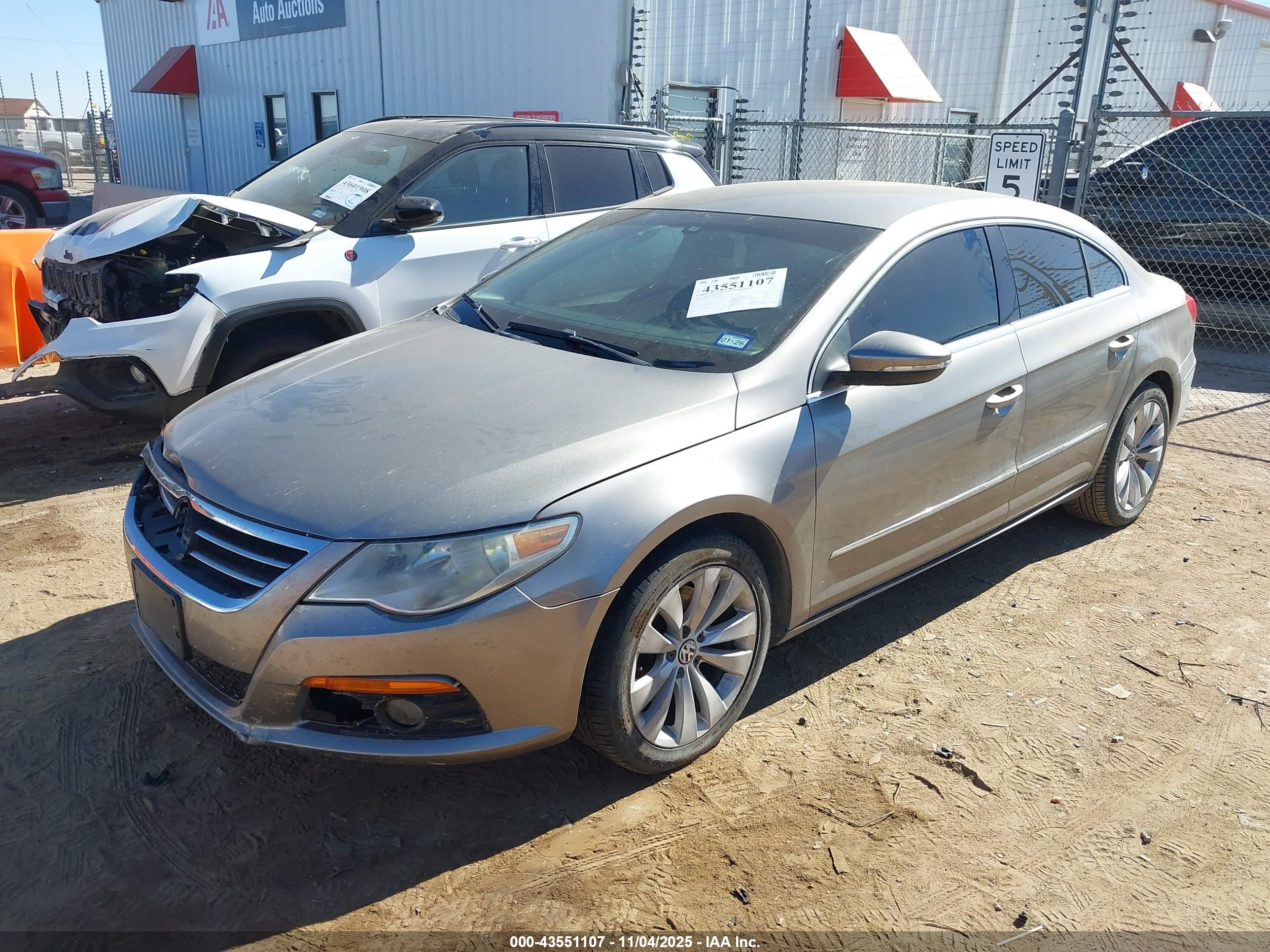 VOLKSWAGEN CC image 2