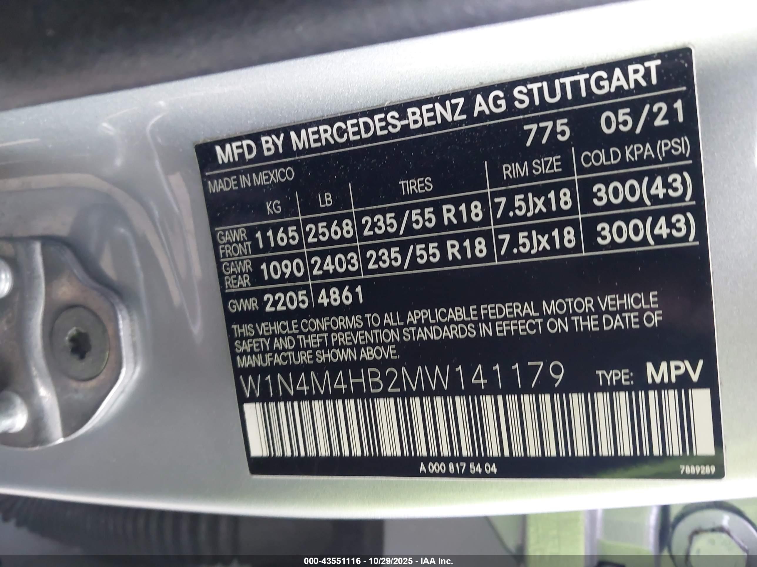 MERCEDES-BENZ GLB image 9