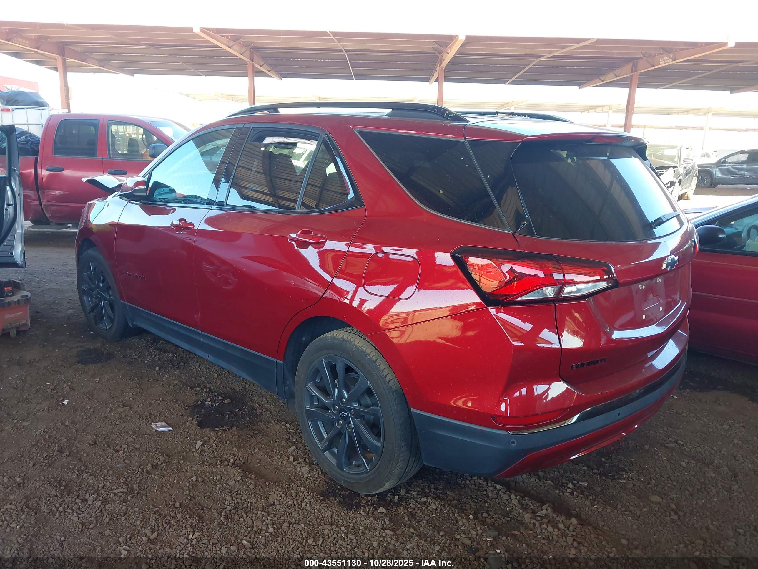 CHEVROLET EQUINOX image 3