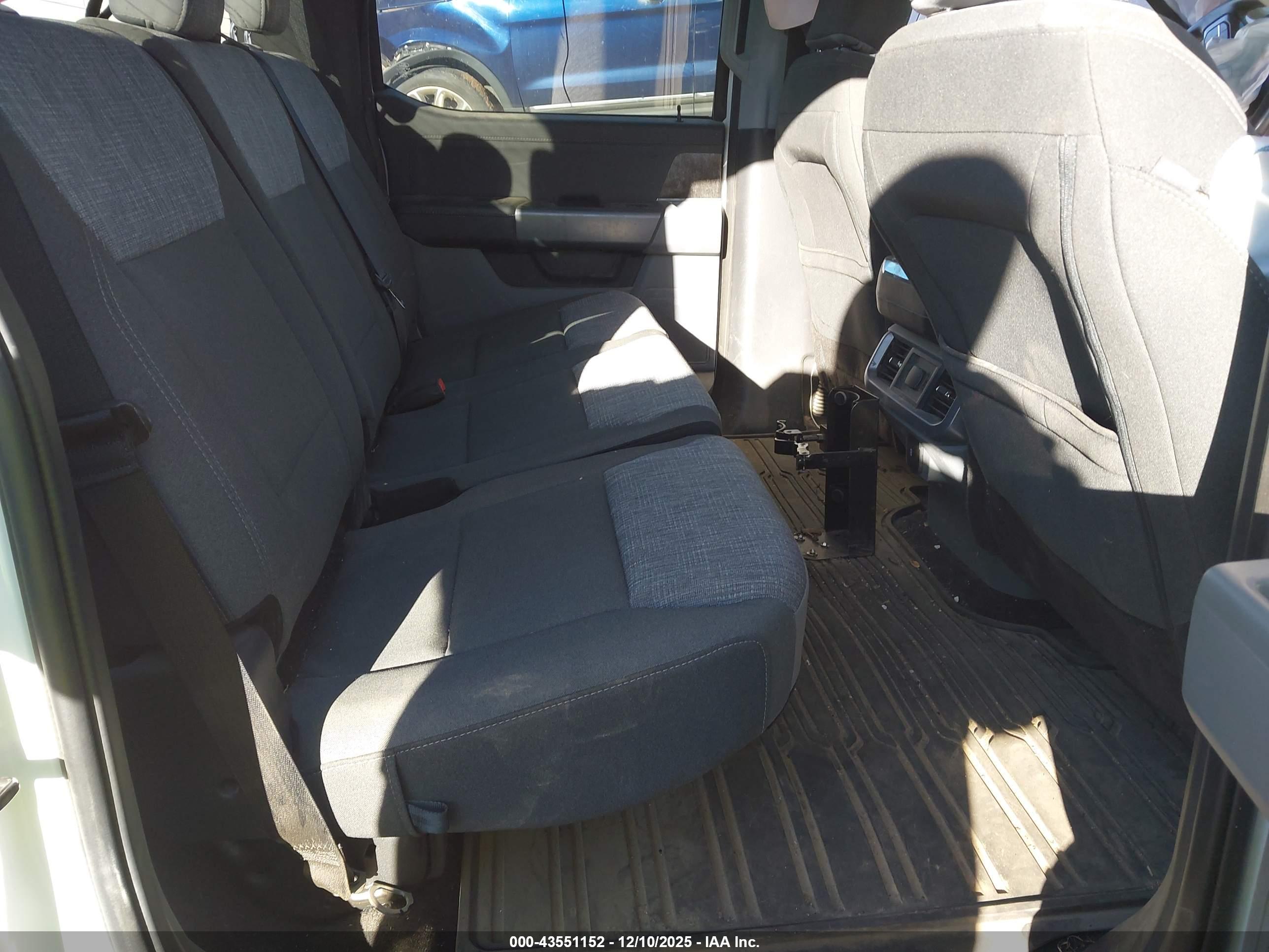 FORD F-150 image 8