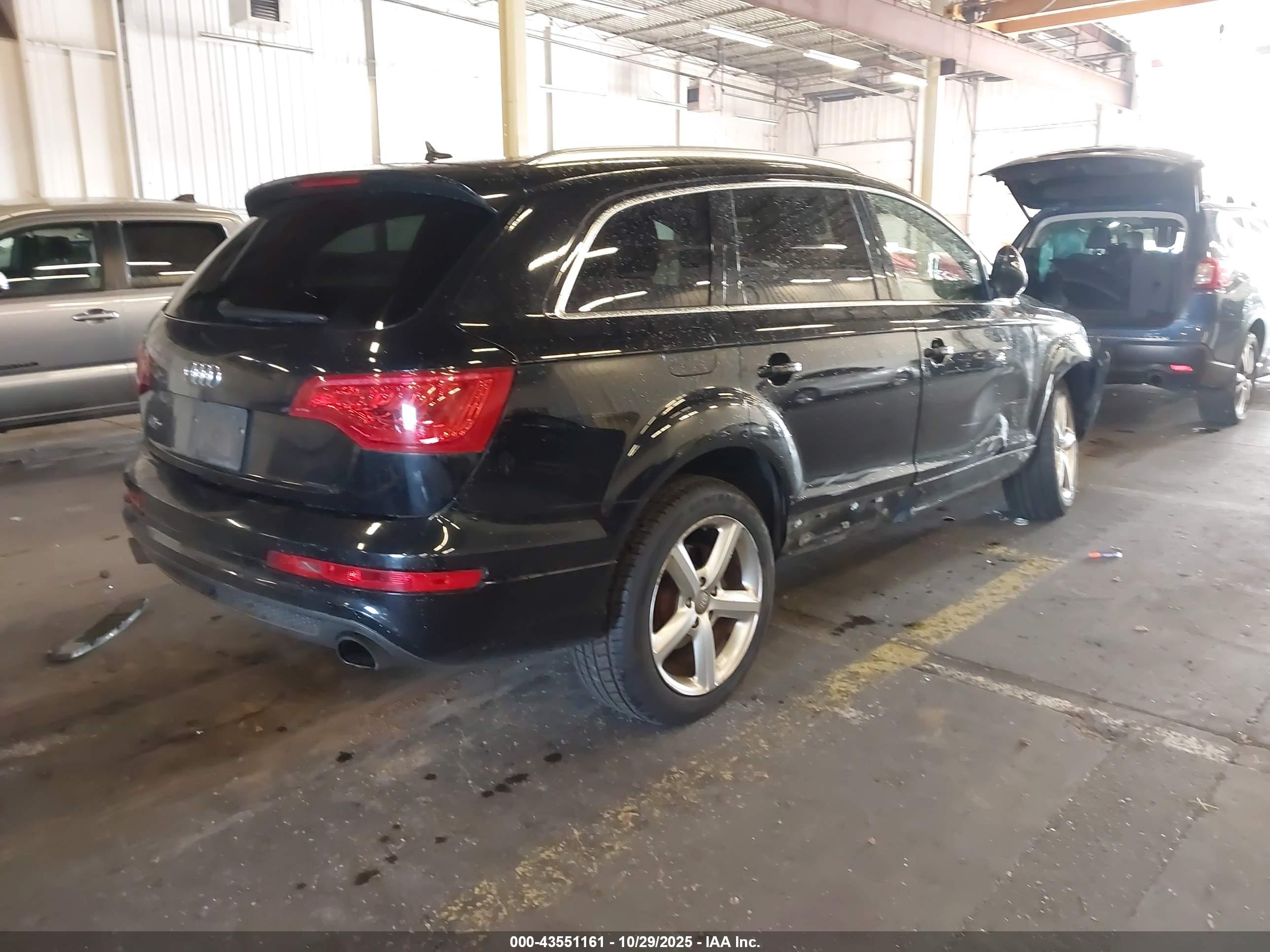 AUDI Q7 image 4