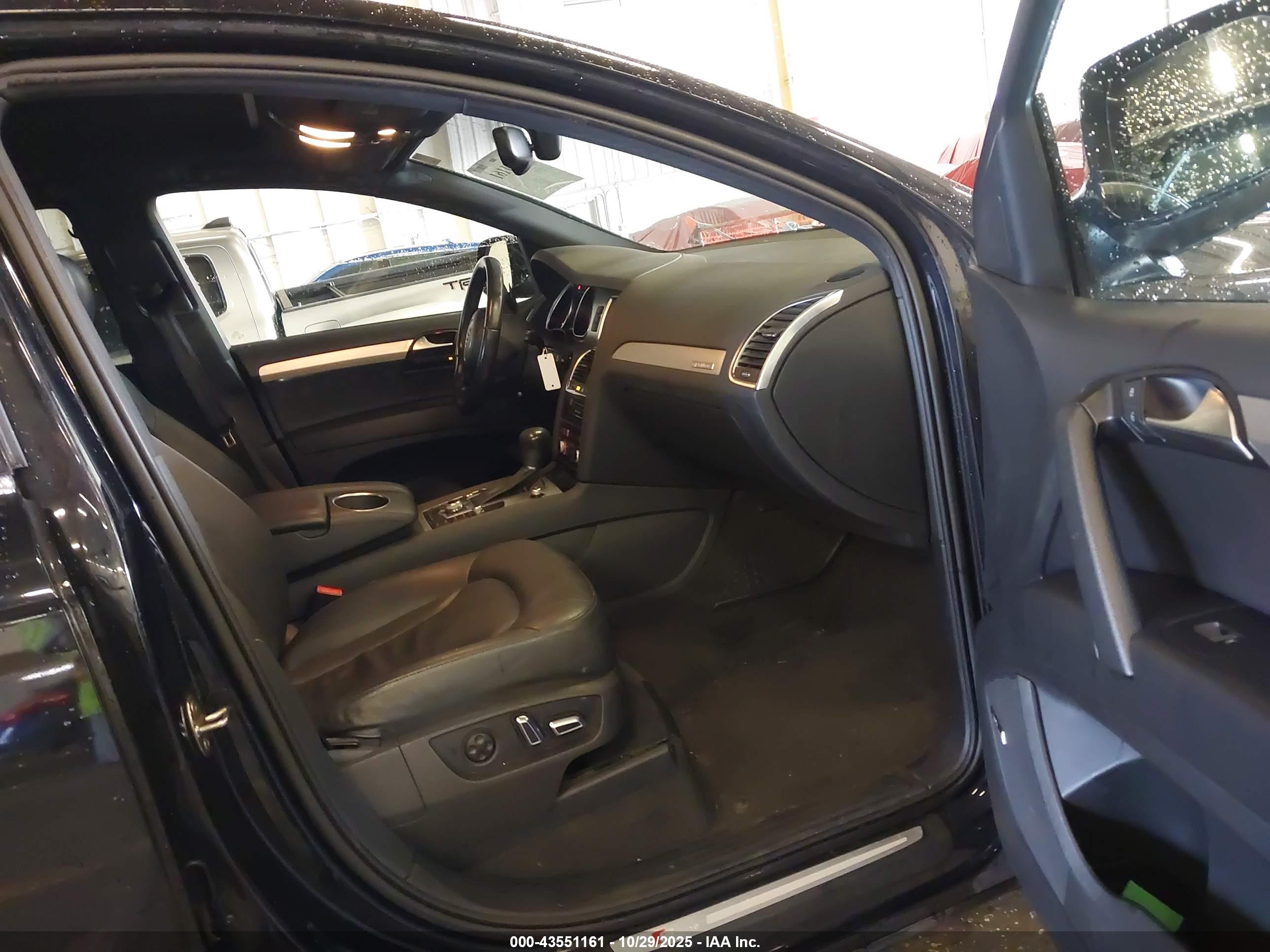 AUDI Q7 image 5