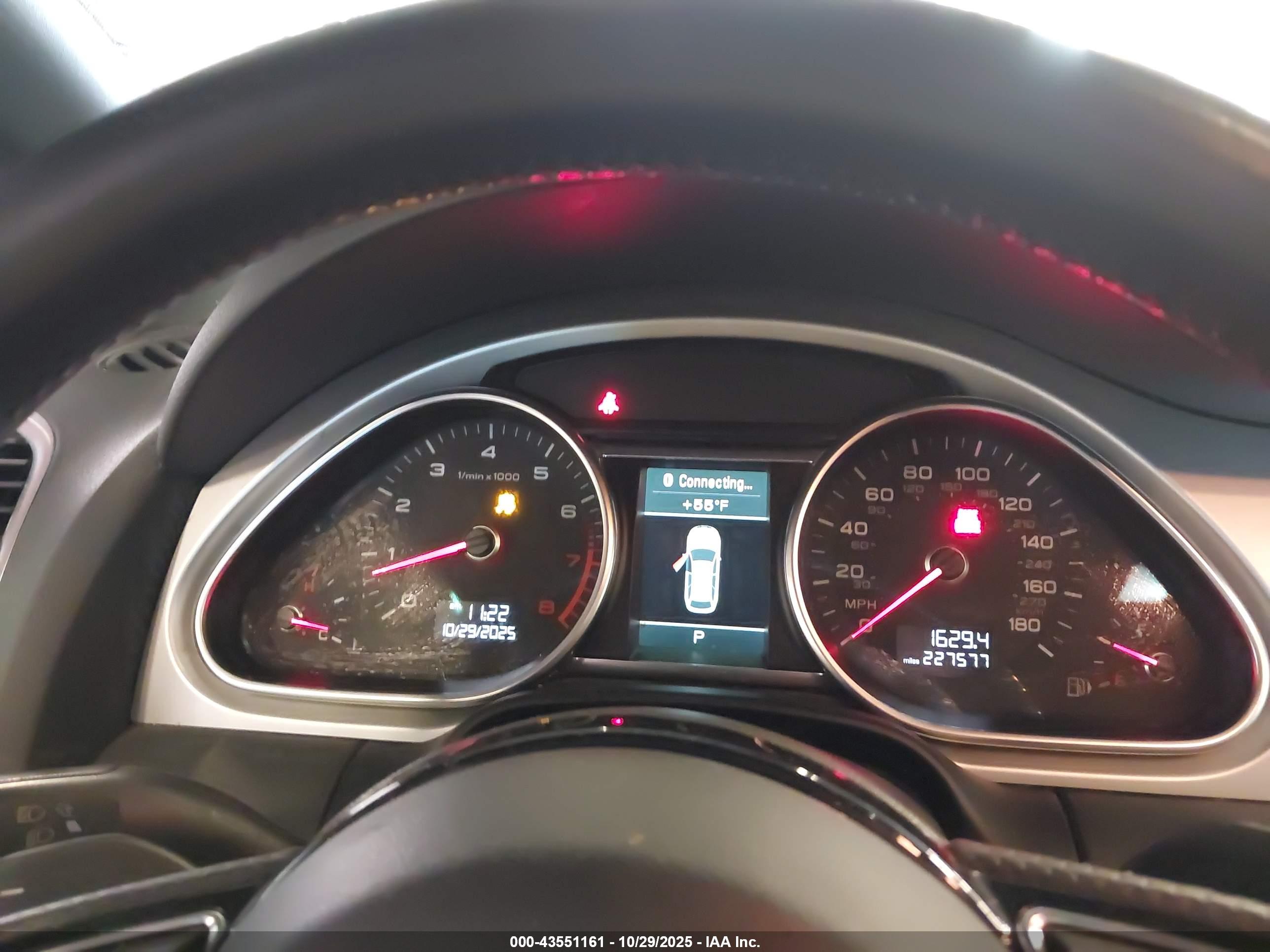 AUDI Q7 image 7