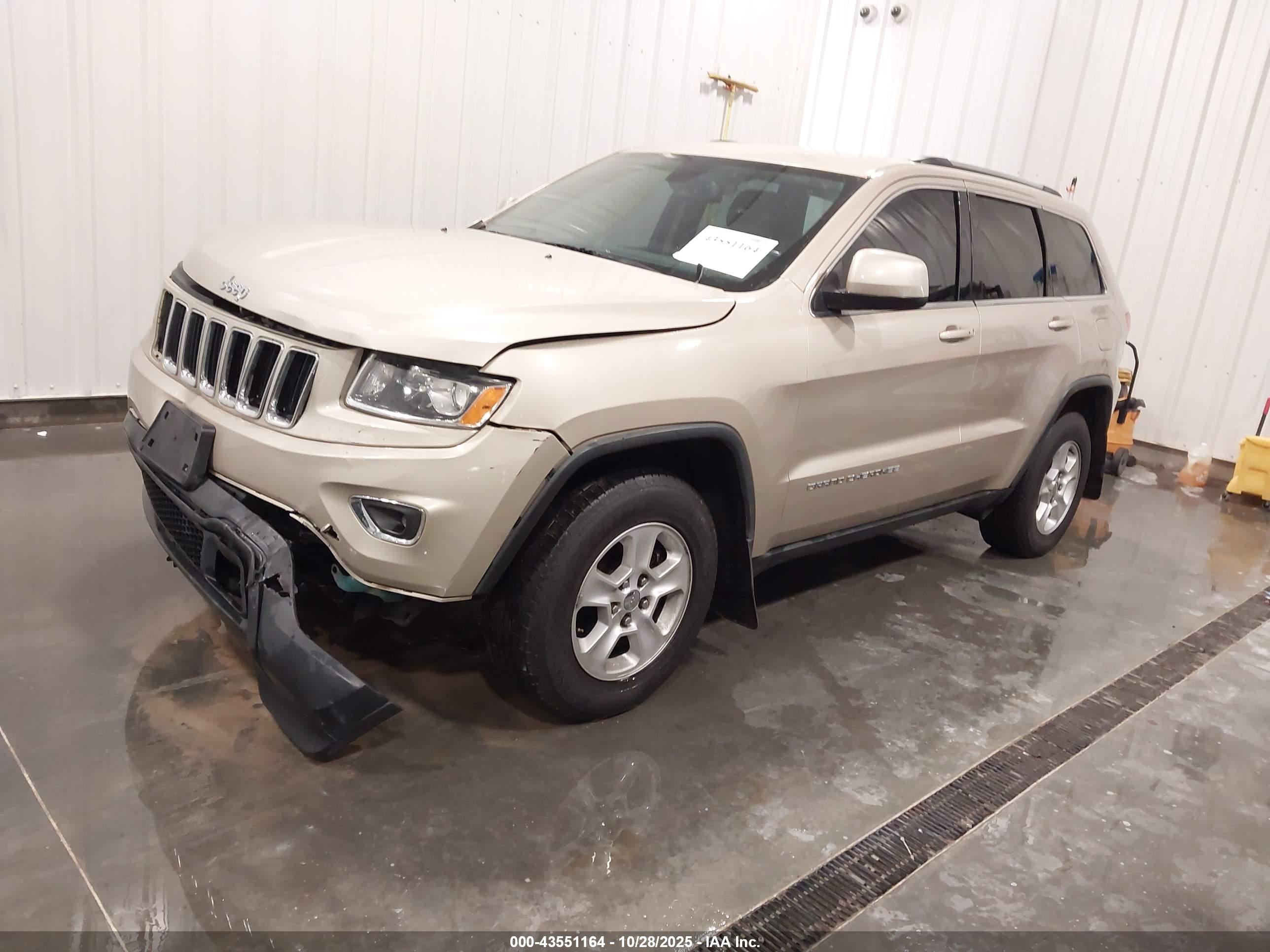 JEEP GRAND image 2