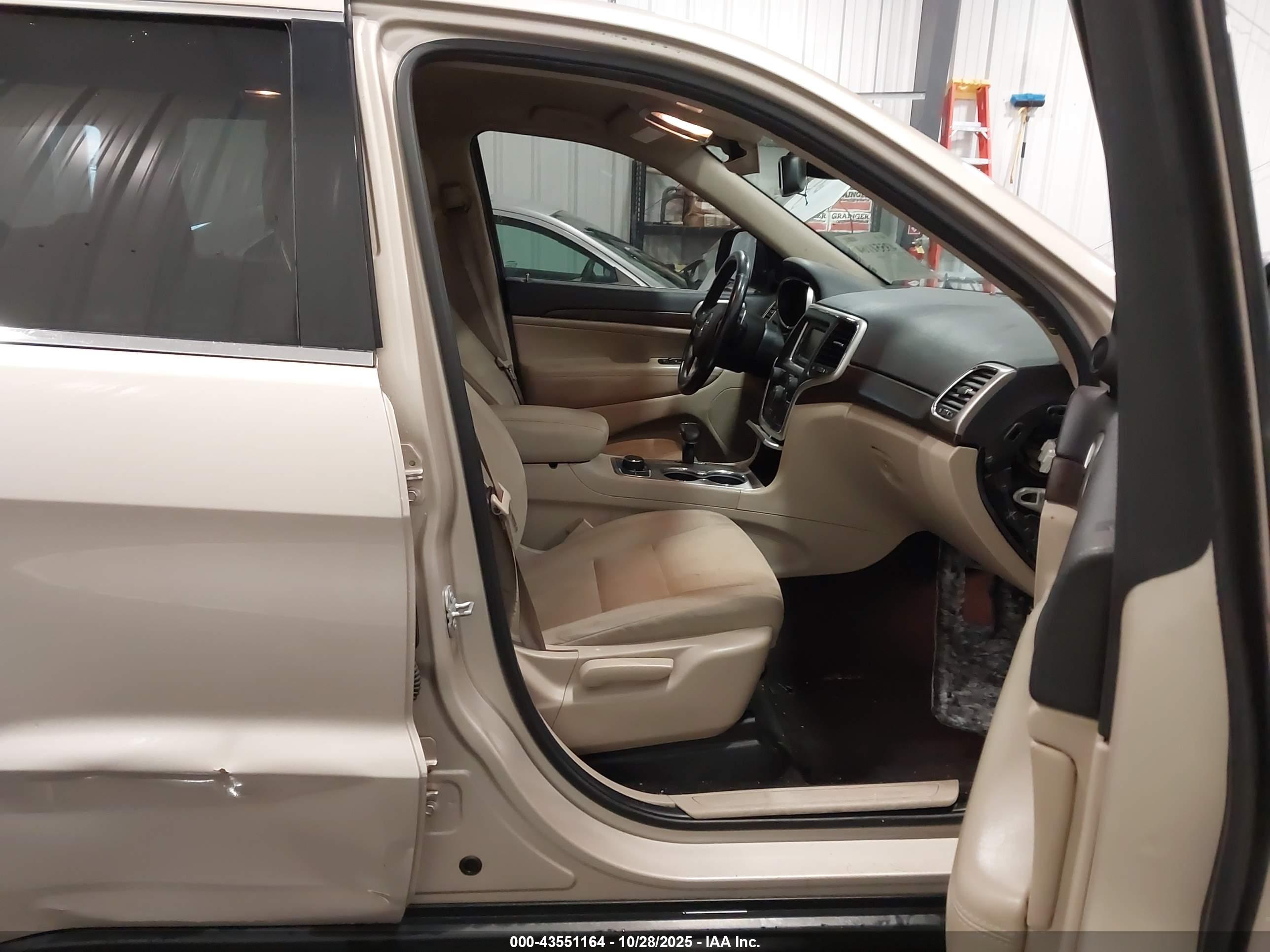 JEEP GRAND image 5