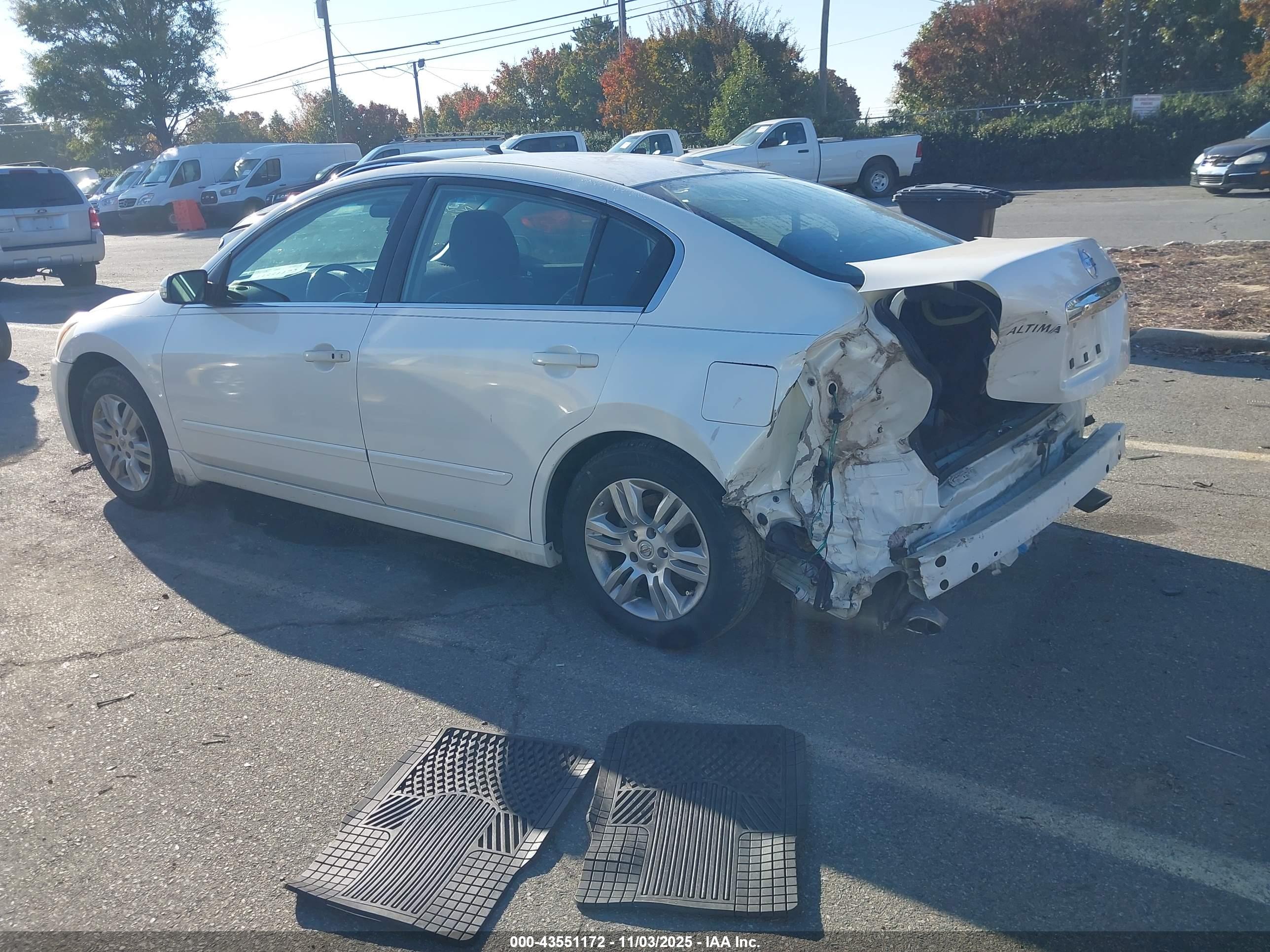 NISSAN ALTIMA image 3