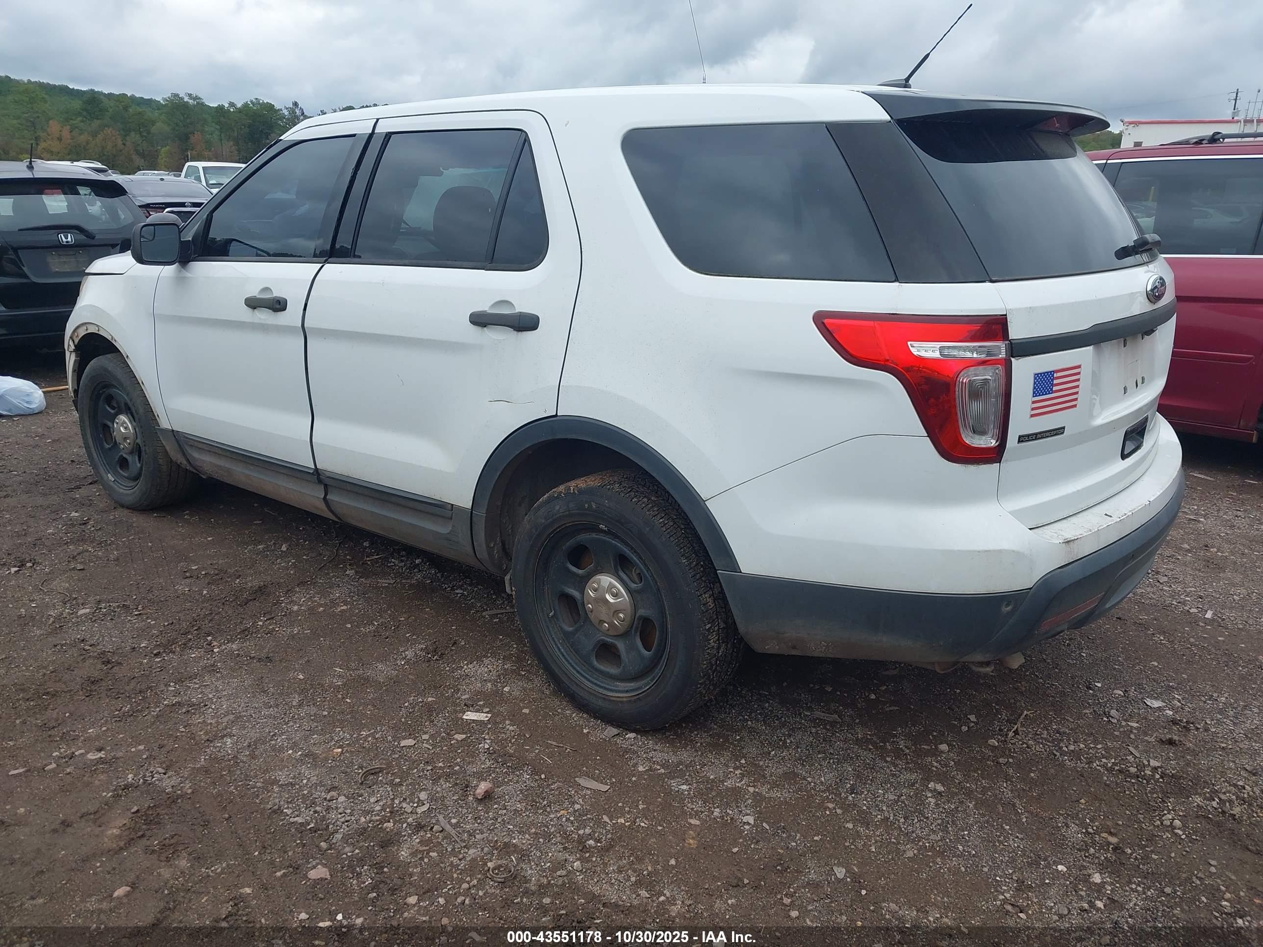 FORD UTILITY image 3