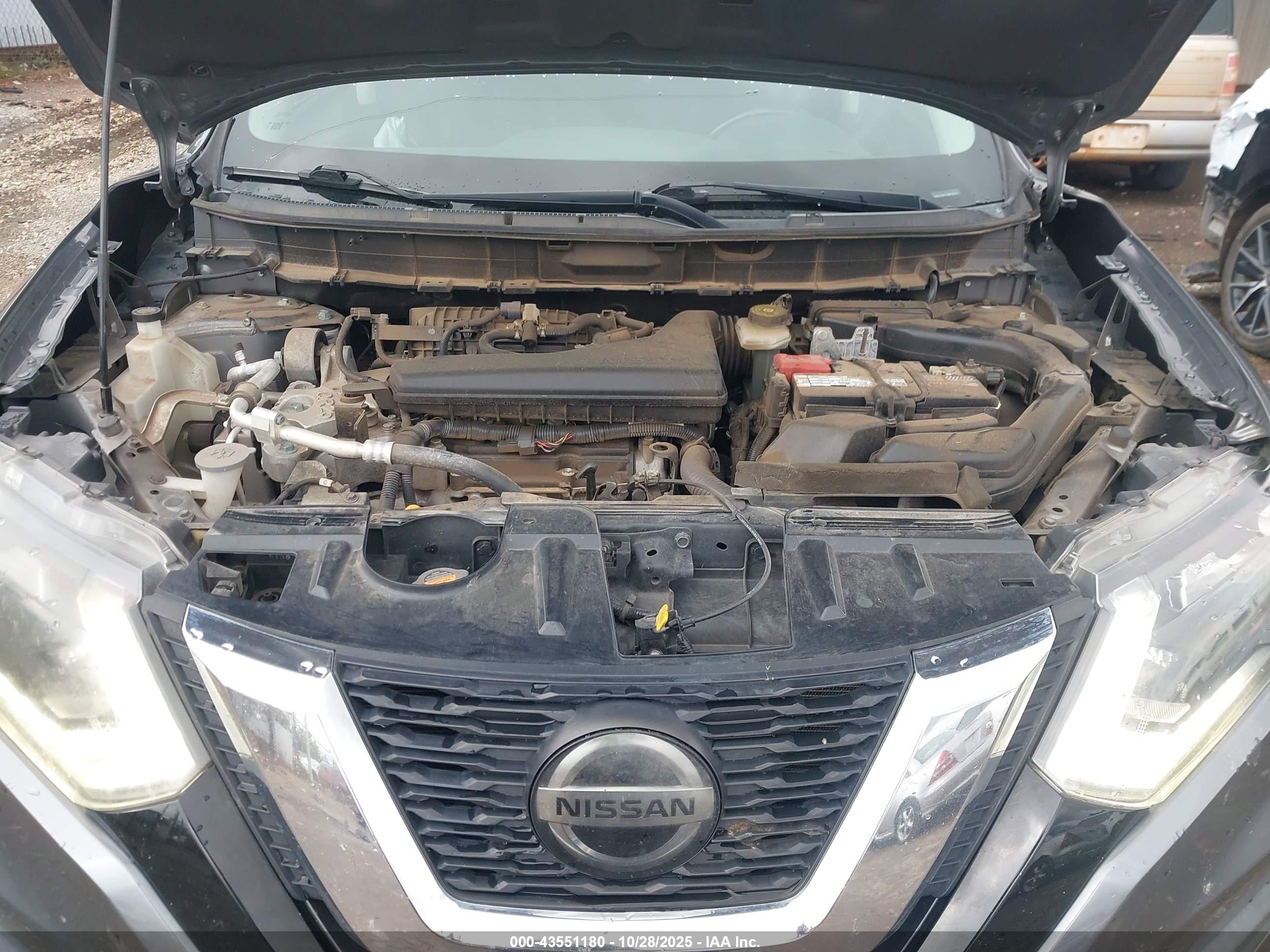 NISSAN ROGUE image 10