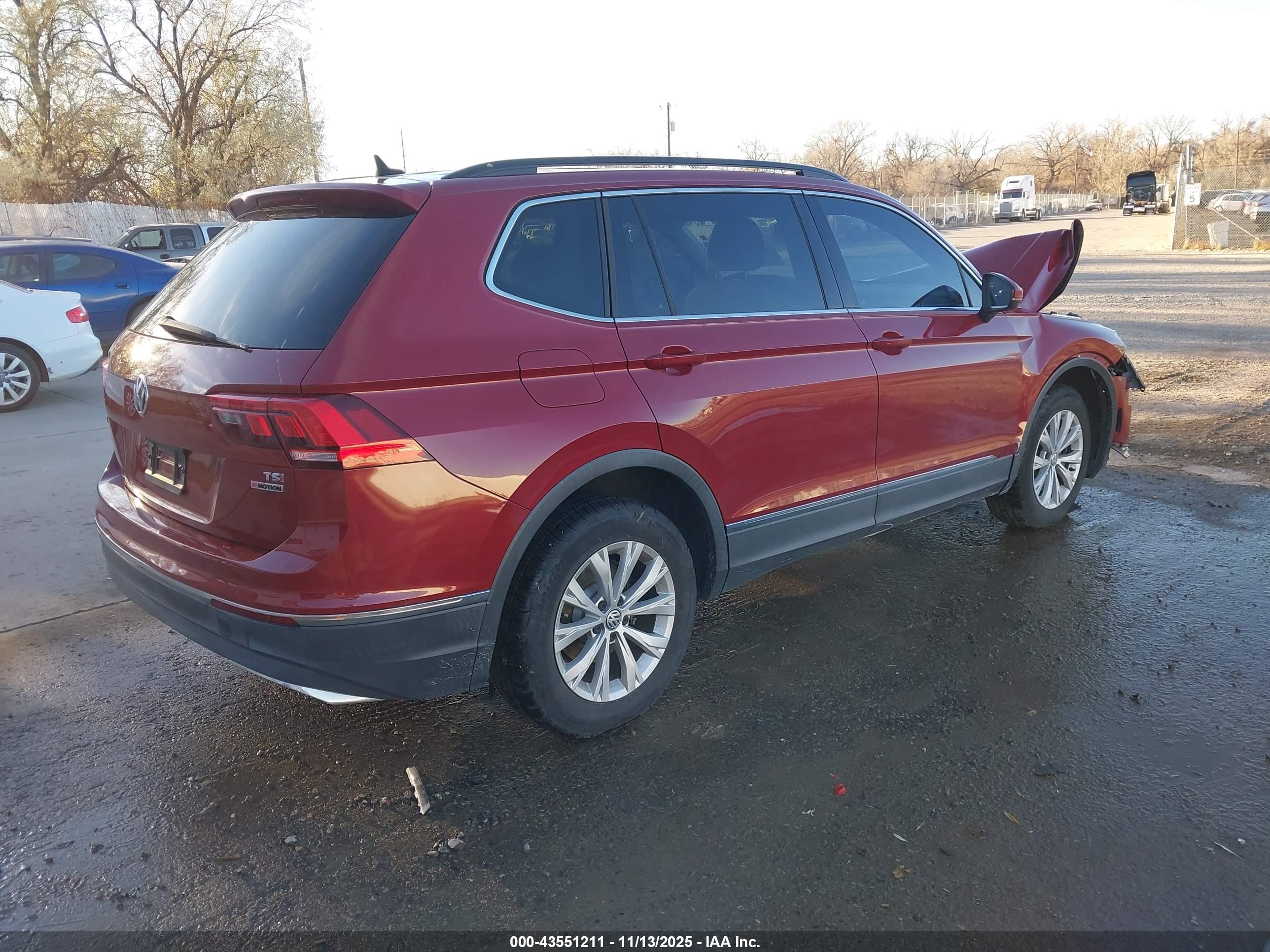 VOLKSWAGEN TIGUAN image 4