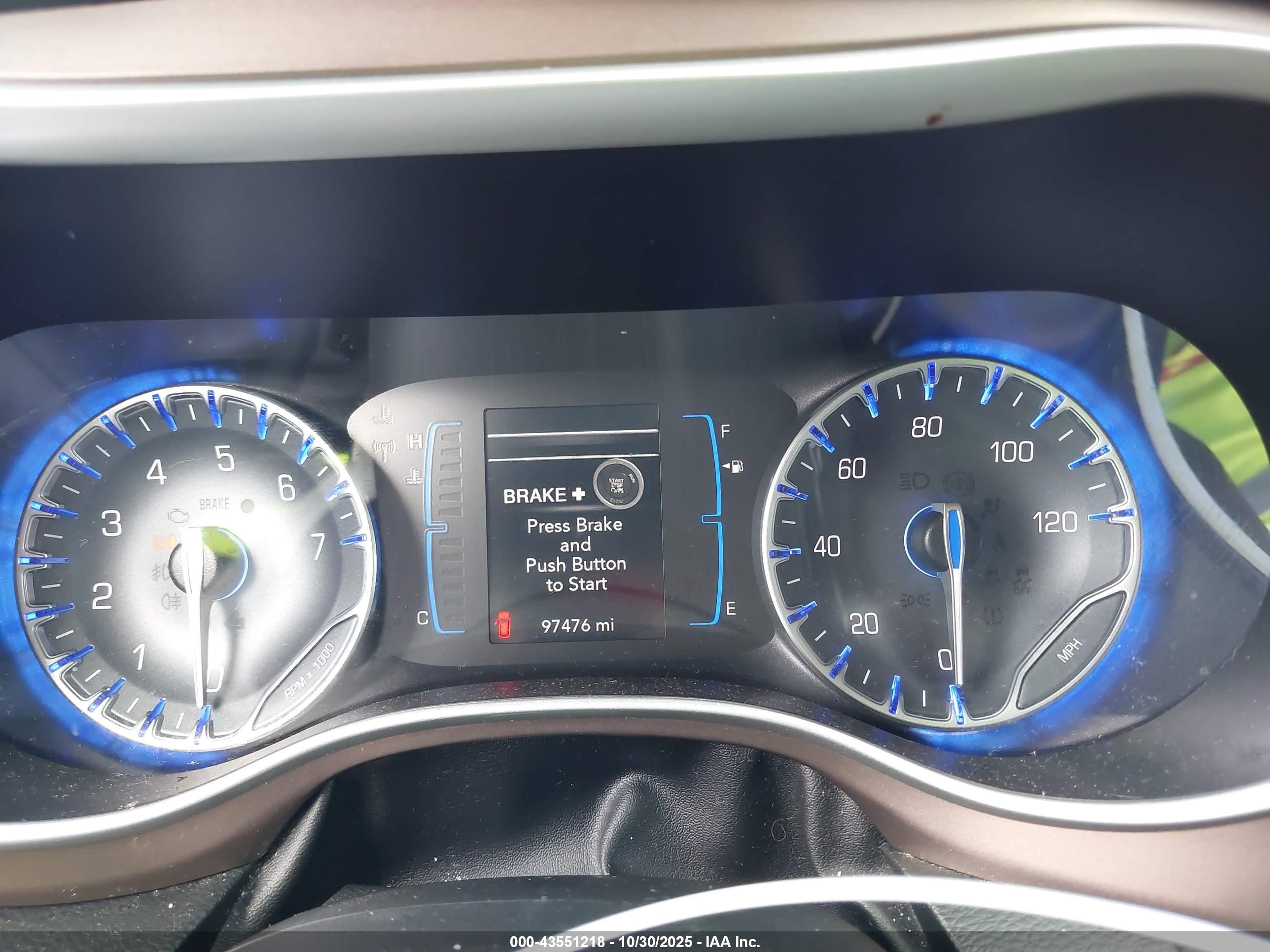 CHRYSLER PACIFICA image 7