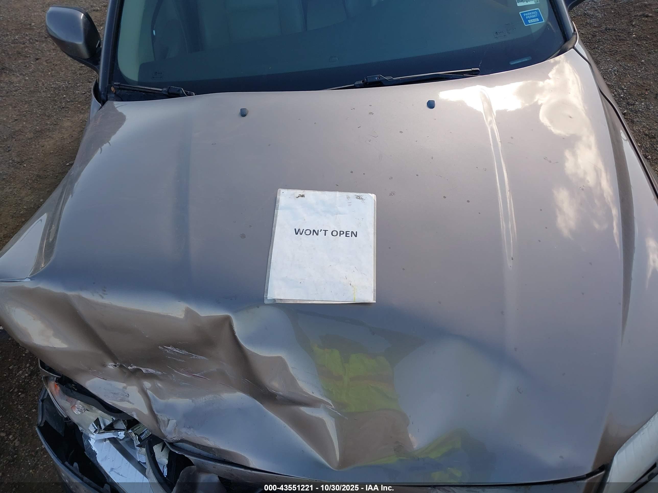VOLVO XC70 image 10