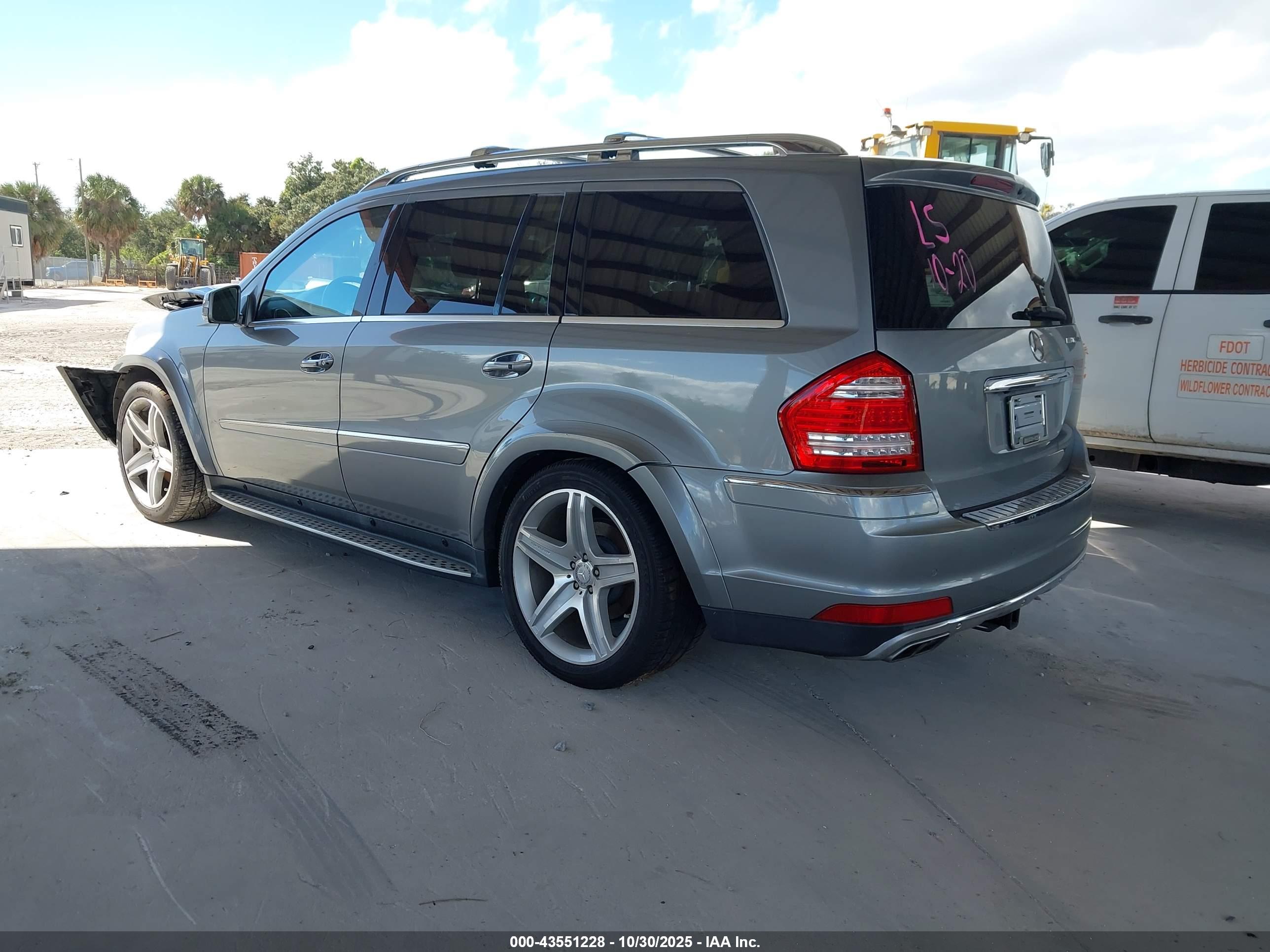 MERCEDES-BENZ GL image 3