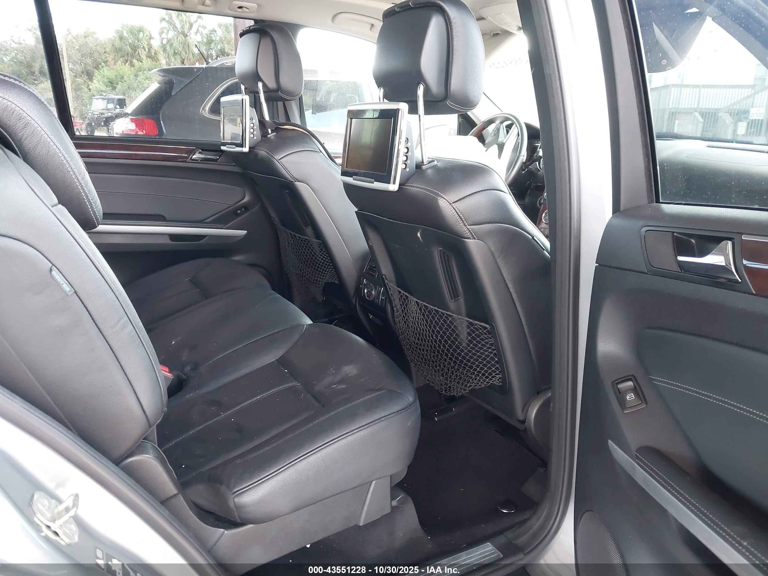 MERCEDES-BENZ GL image 8
