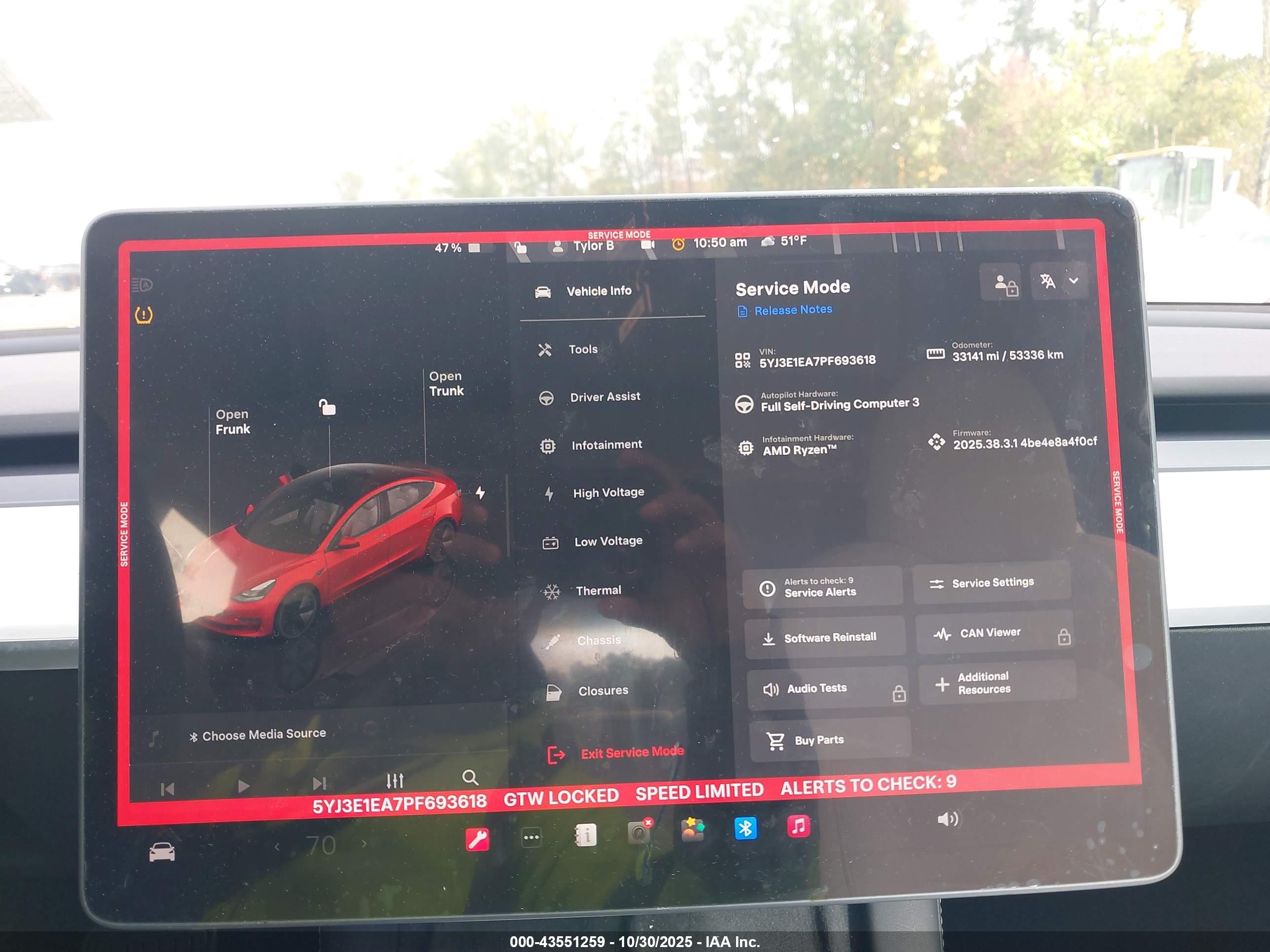 TESLA MODEL image 7
