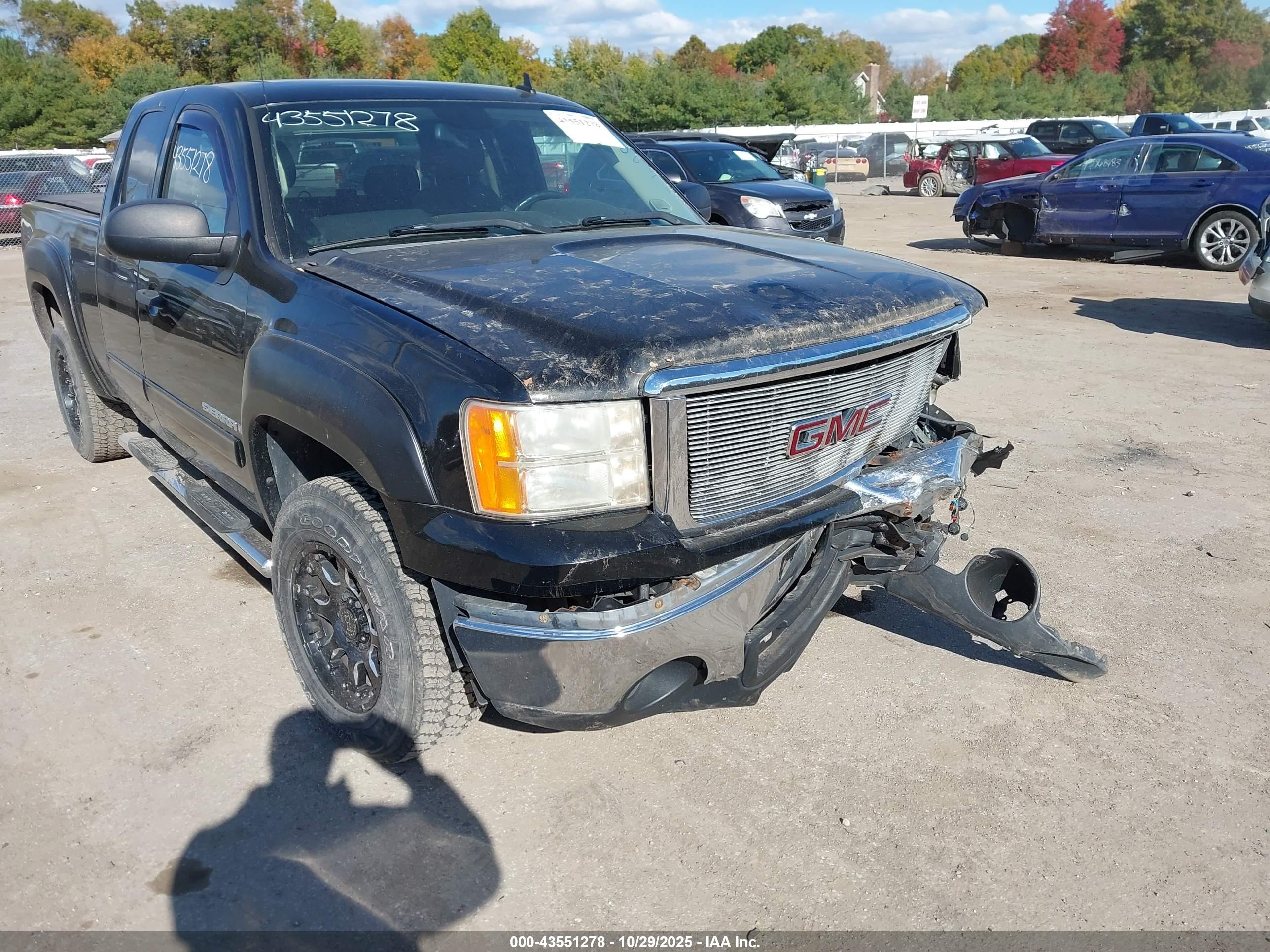 GMC SIERRA image 6