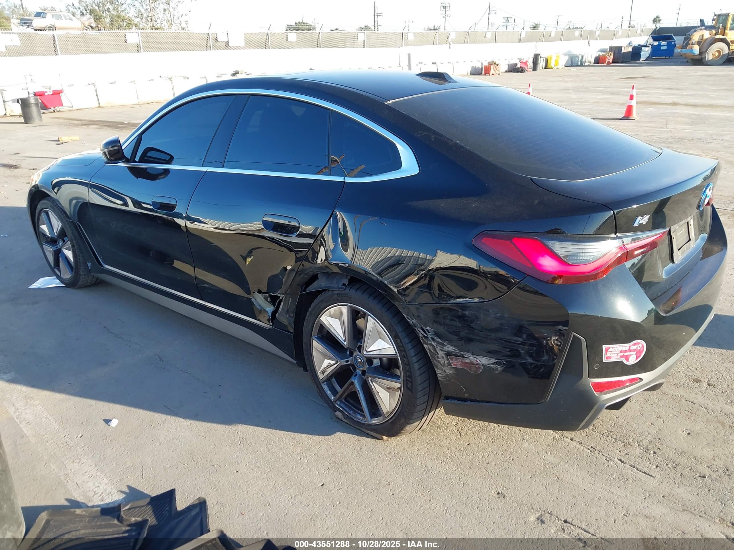 BMW I4 image 3