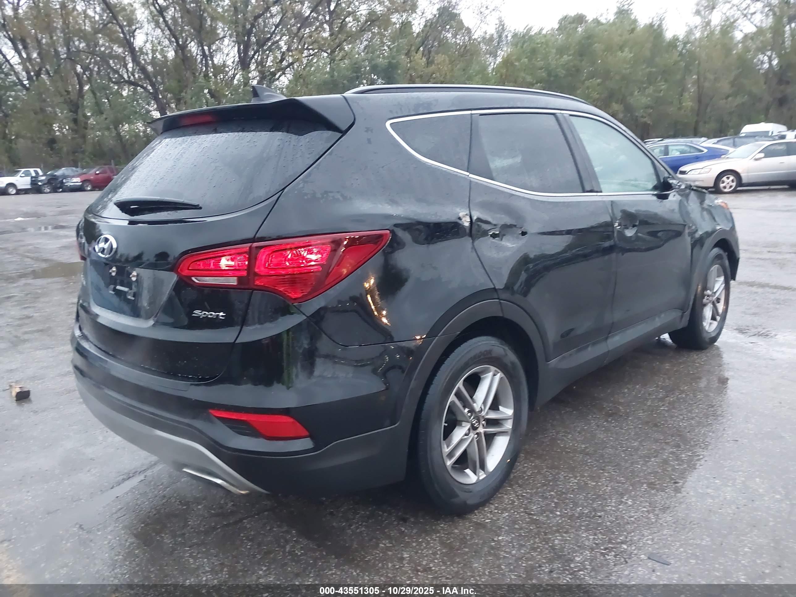 HYUNDAI SANTA image 4