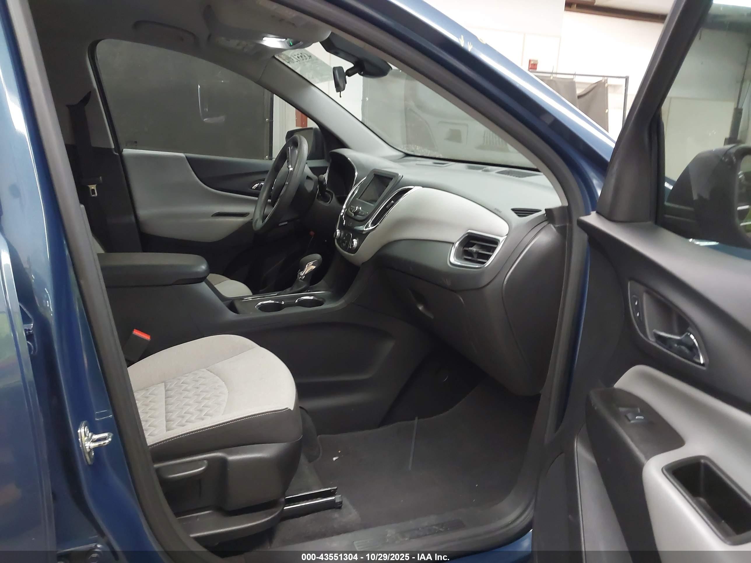 CHEVROLET EQUINOX image 5