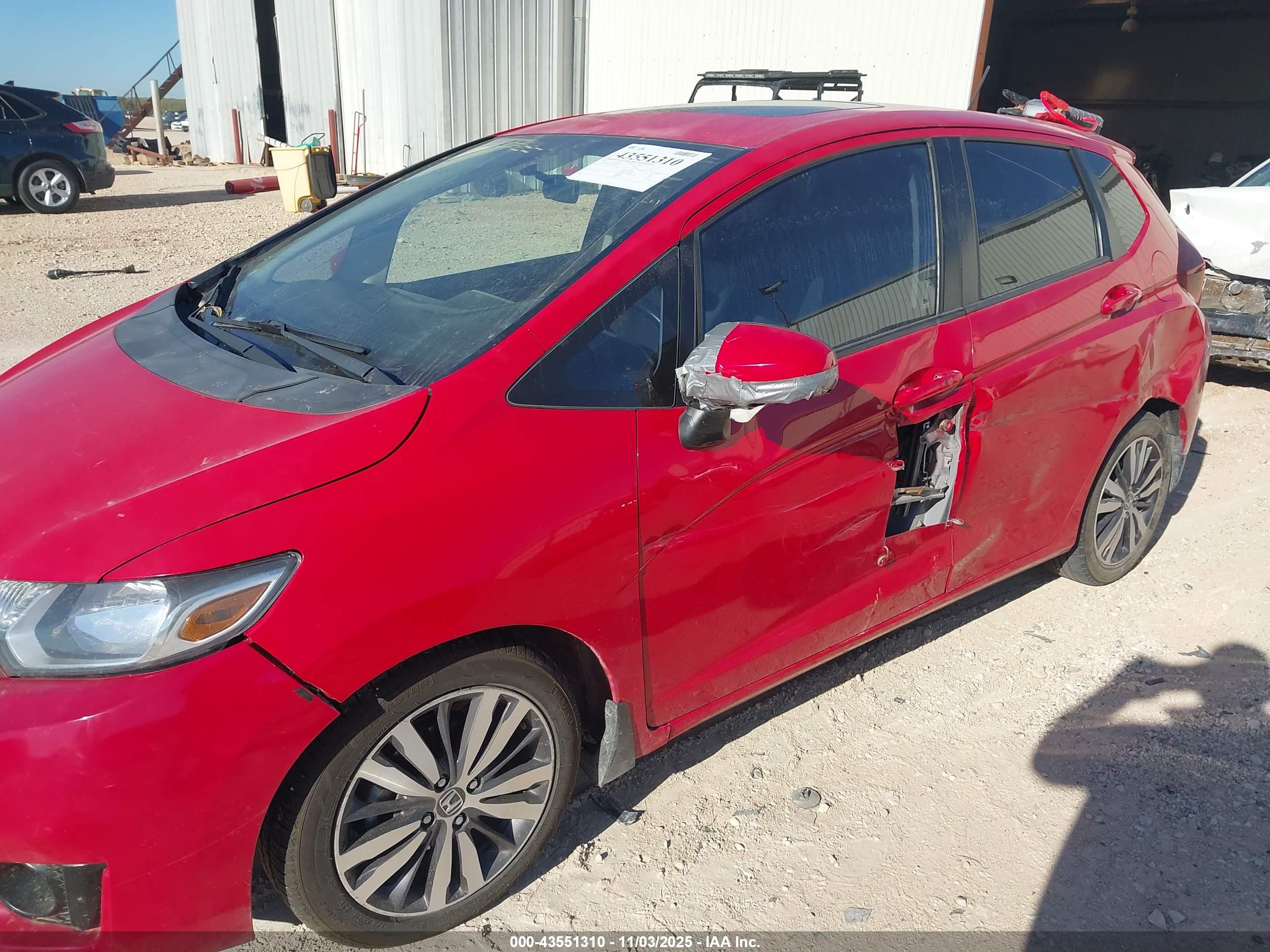 HONDA FIT image 6