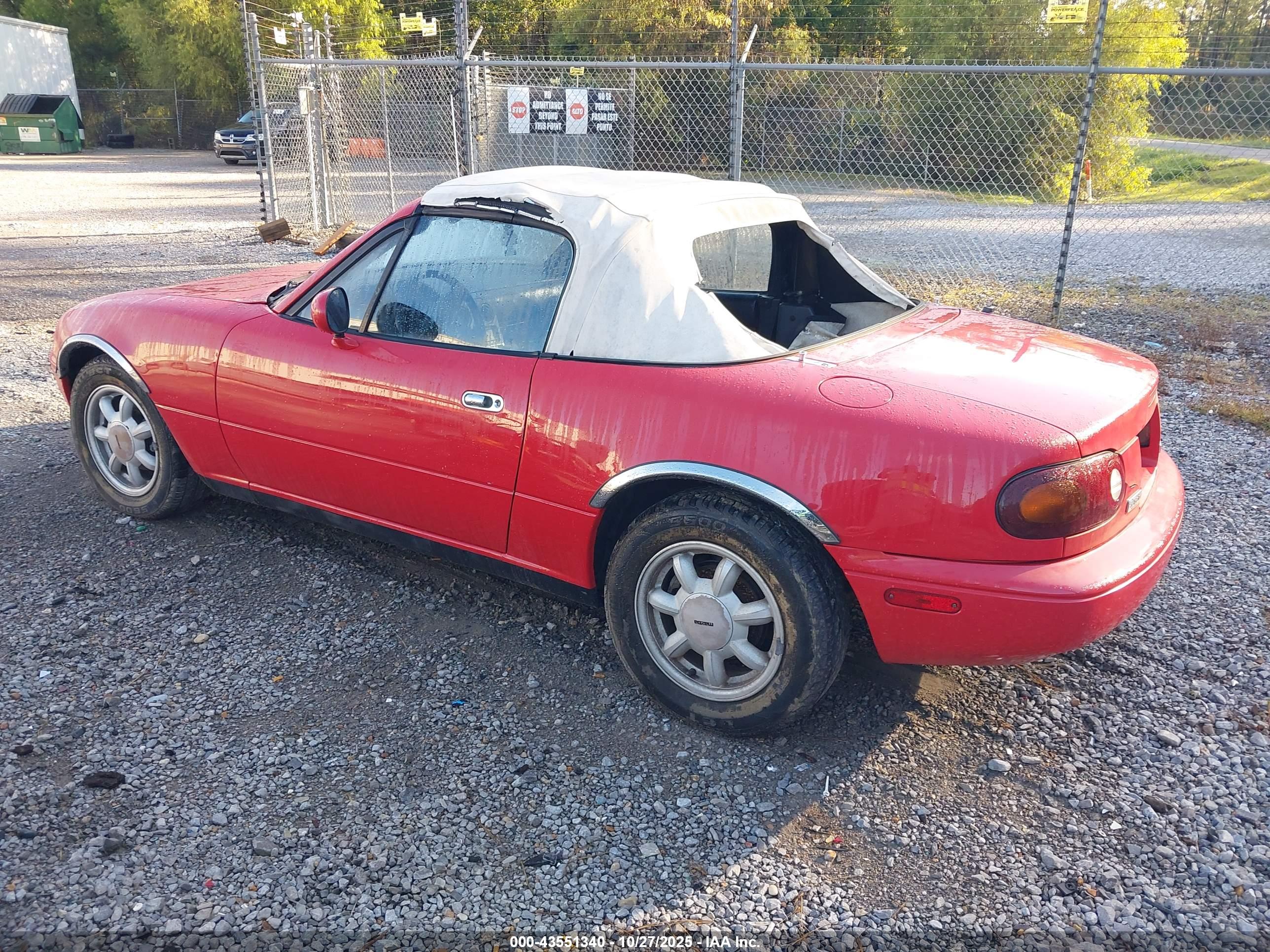 MAZDA MX-5 image 3