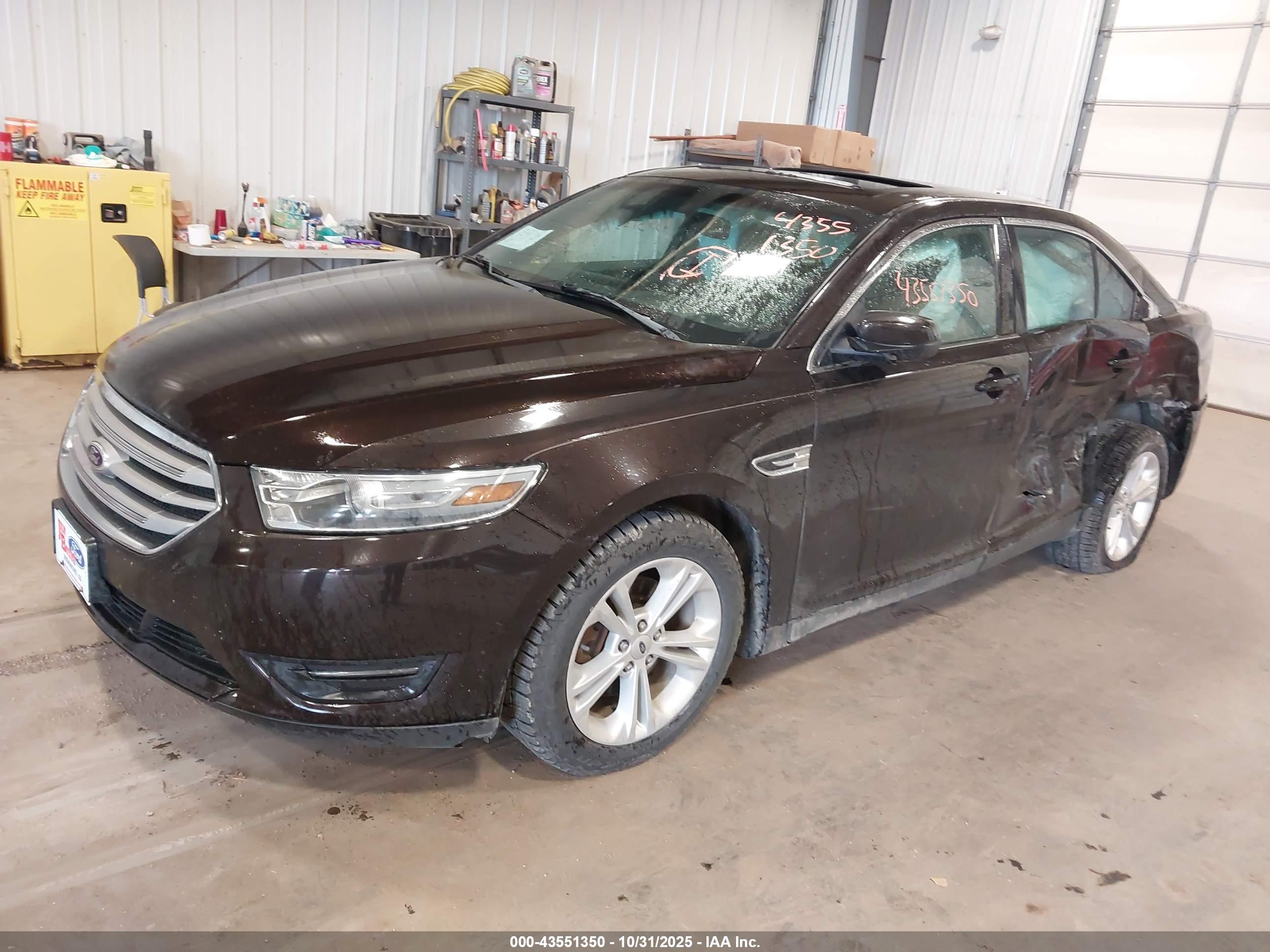 FORD TAURUS image 2
